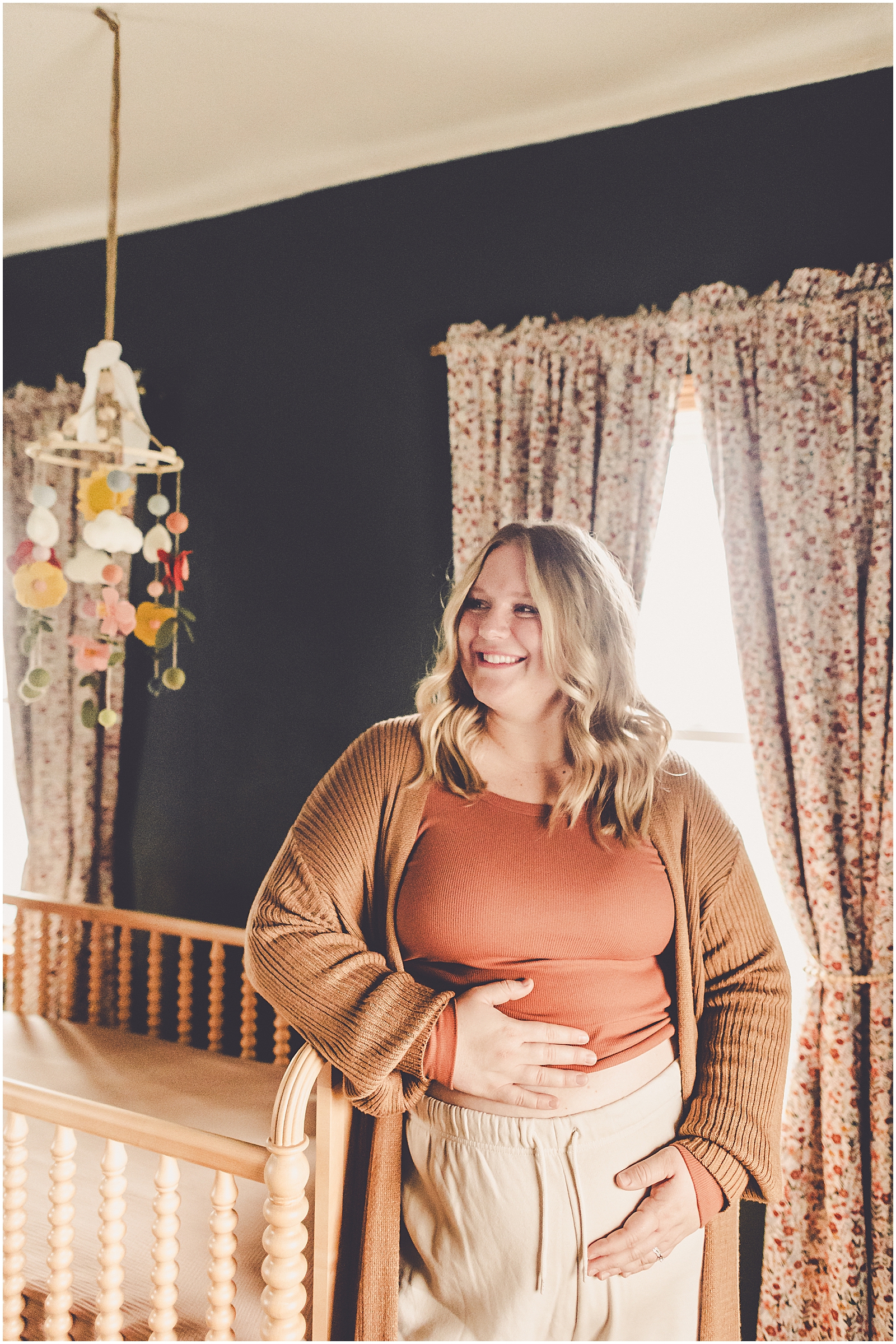 In-home lifestyle maternity session in Iroquois County for the Cowsert family with Kankakee family photographer Kara Evans Photographer.