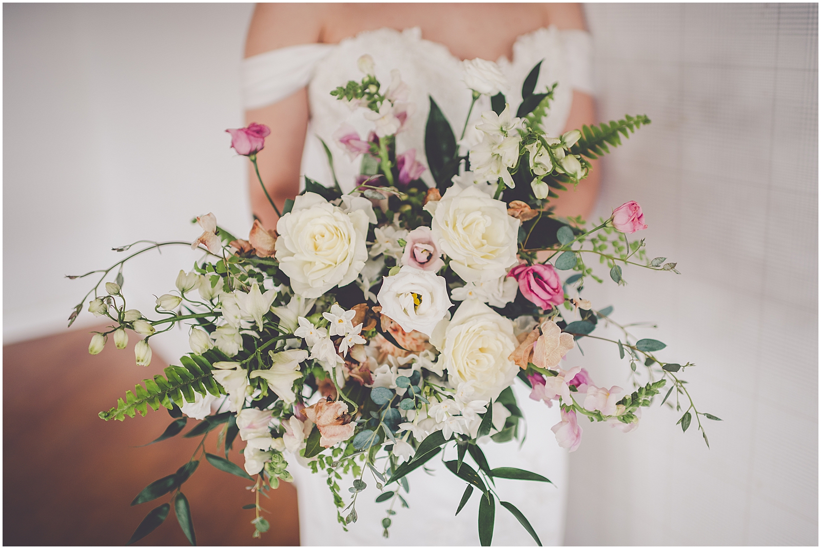 Spring styled shoot at Lincolnshire Fields Country Club with Champaign, IL wedding vendors and Chicagoland wedding photographer Kara Evans Photographer.