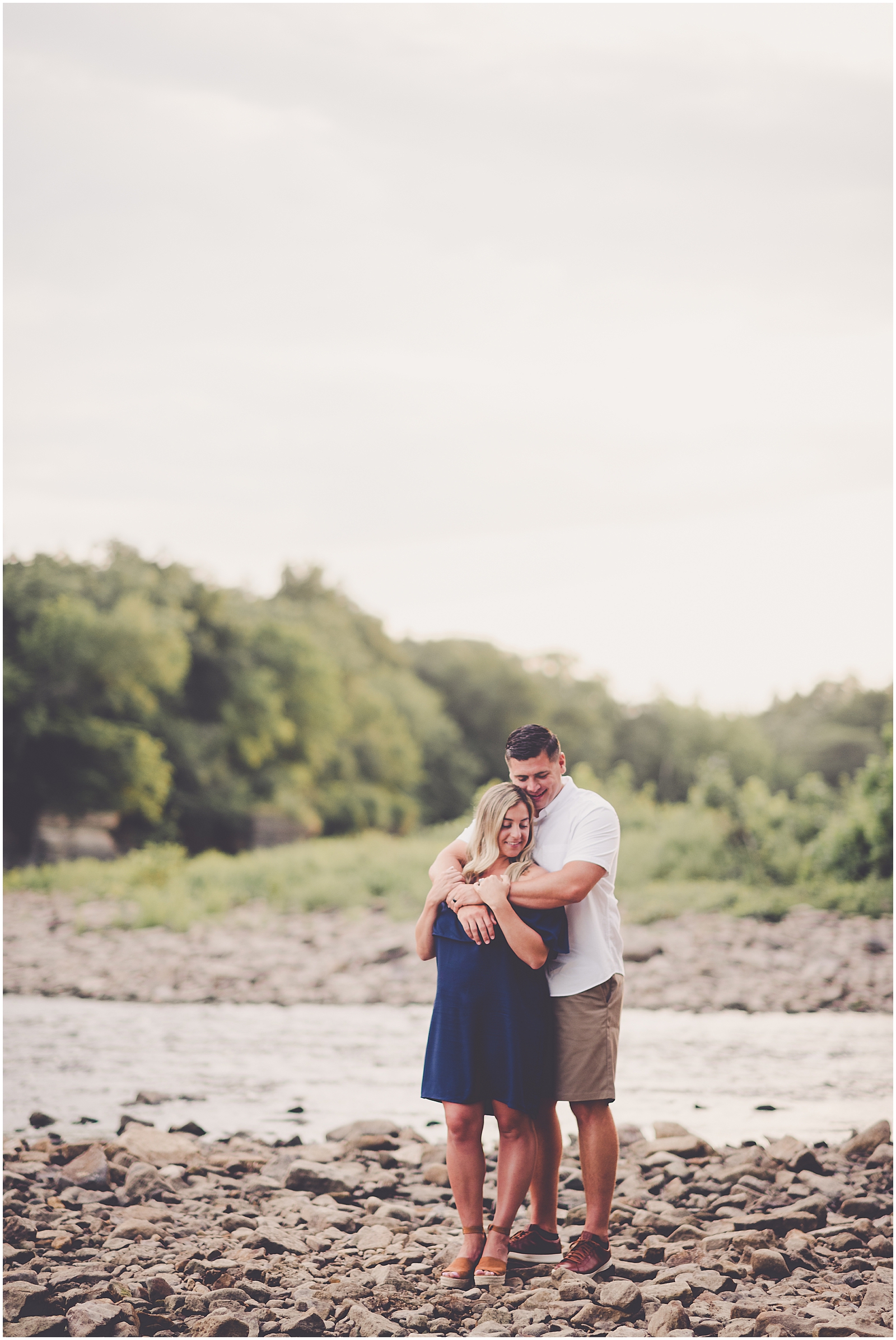 Lyndsey and Drew's summer Kankakee River anniversary photos in Kankakee, Illinois with Chicagoland wedding photographer Kara Evans Photographer.