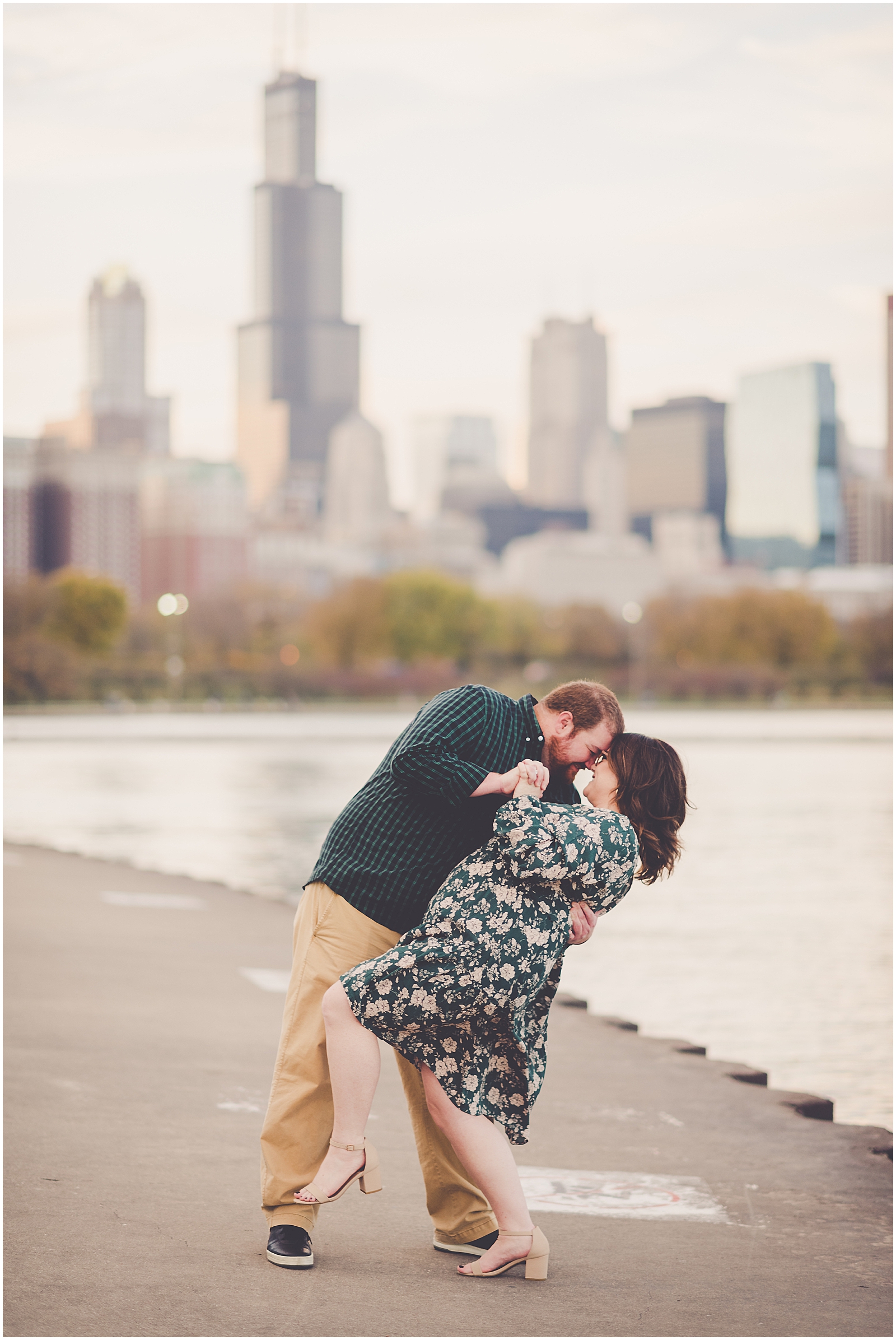 Beth and Brad's south loop and Museum Campus engagement photos in Chicago, IL with Chicagoland wedding photographer Kara Evans Photographer.