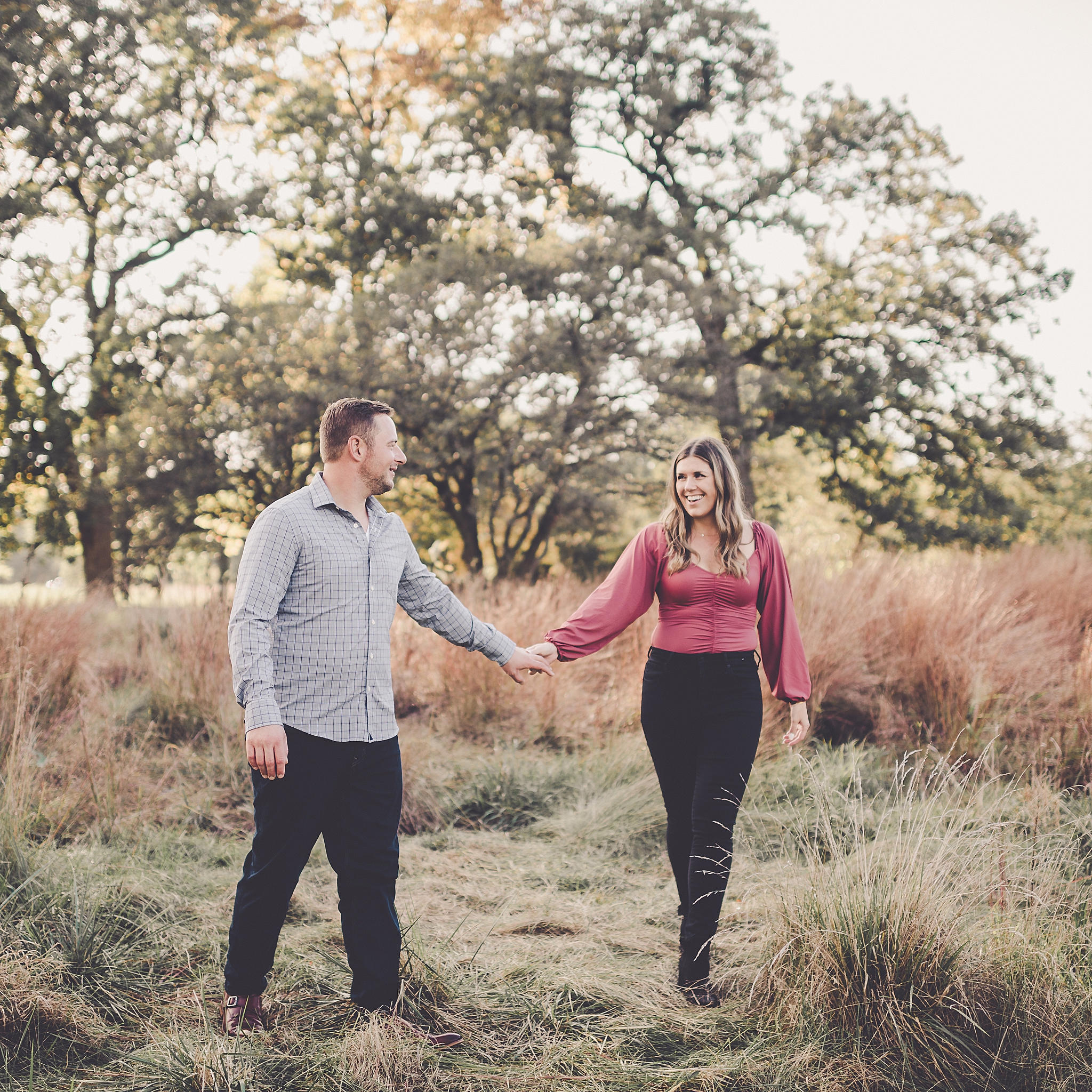 Ashley and John's fall Cantigny Park engagement photos in Wheaton, IL with Chicagoland wedding photographer Kara Evans Photographer.