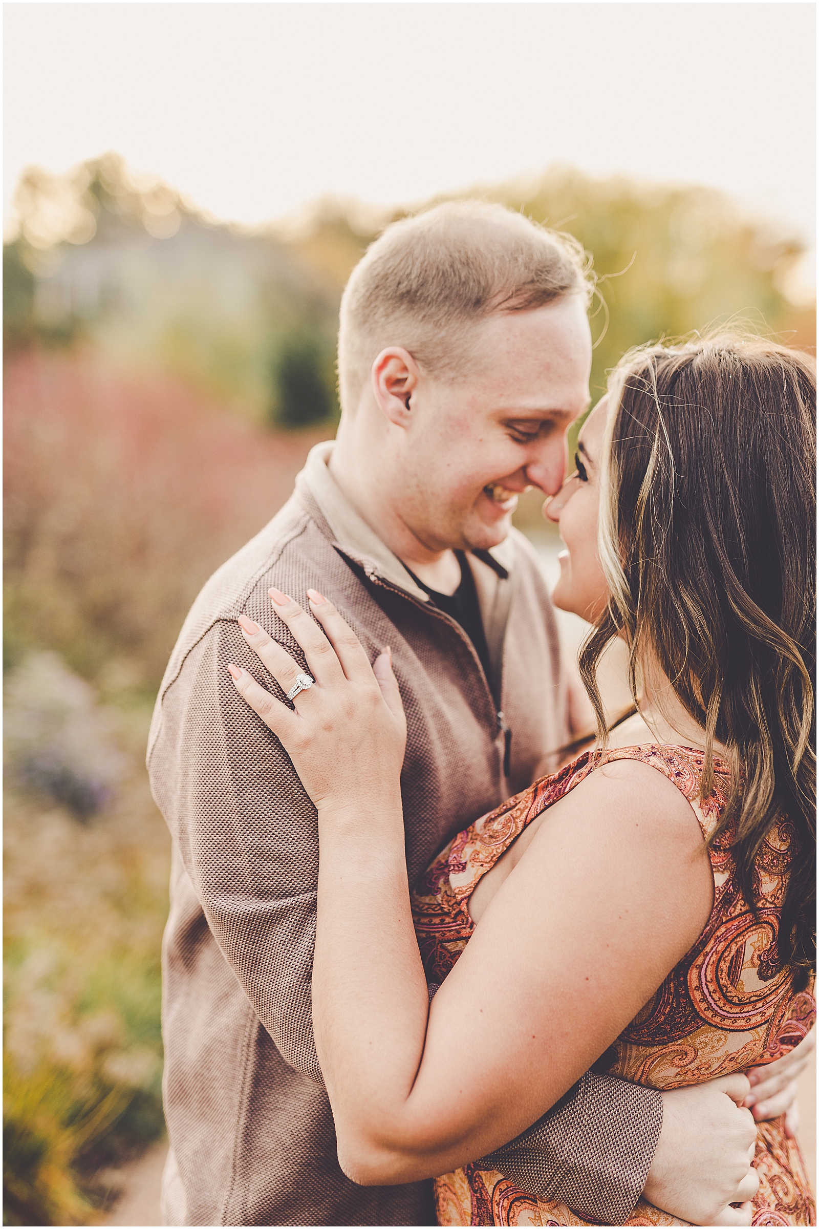 Nicole and Thomas's fall Cantigny Park engagement photos in Wheaton with Chicagoland wedding photographer Kara Evans Photographer.