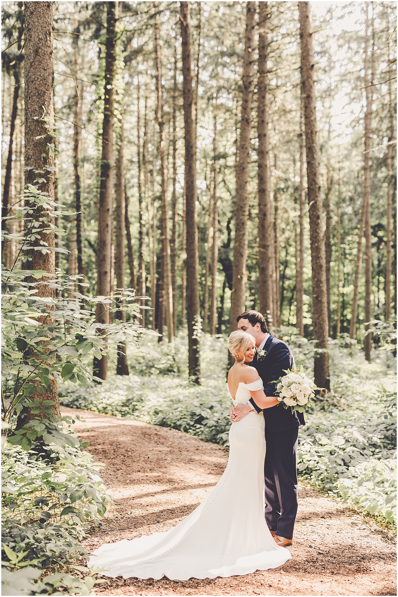 Tracy and Dan's summer Morton Arboretum wedding day with Chicagoland wedding photographer Kara Evans Photographer.