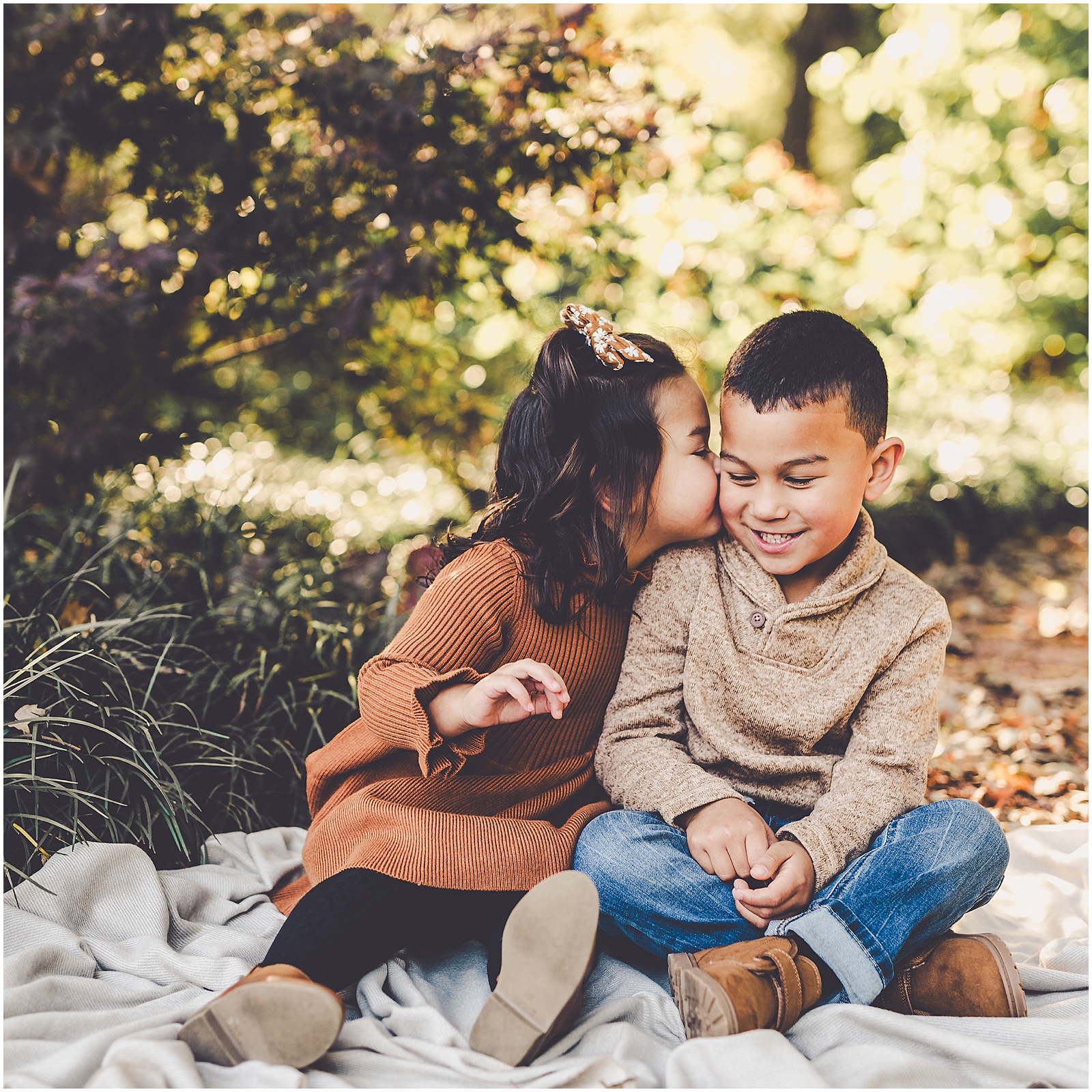 Fall mini sessions at Small Memorial Park in Kankakee with Bourbonnais and Kankakee County family photographer Kara Evans Photographer.