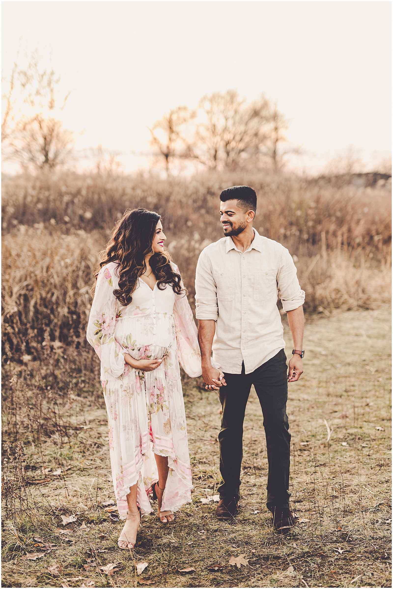 Perry Farm maternity session in Bourbonnais for the Pappachan family with Kankakee County family photographer Kara Evans Photographer.