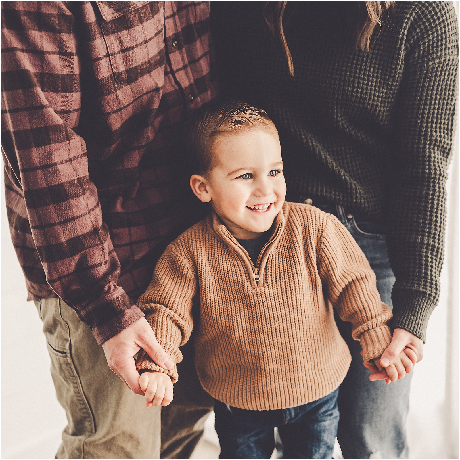 Kankakee natural light studio family photographer in Kankakee, Illinois for the Witzman family with Kara Evans Photographer.