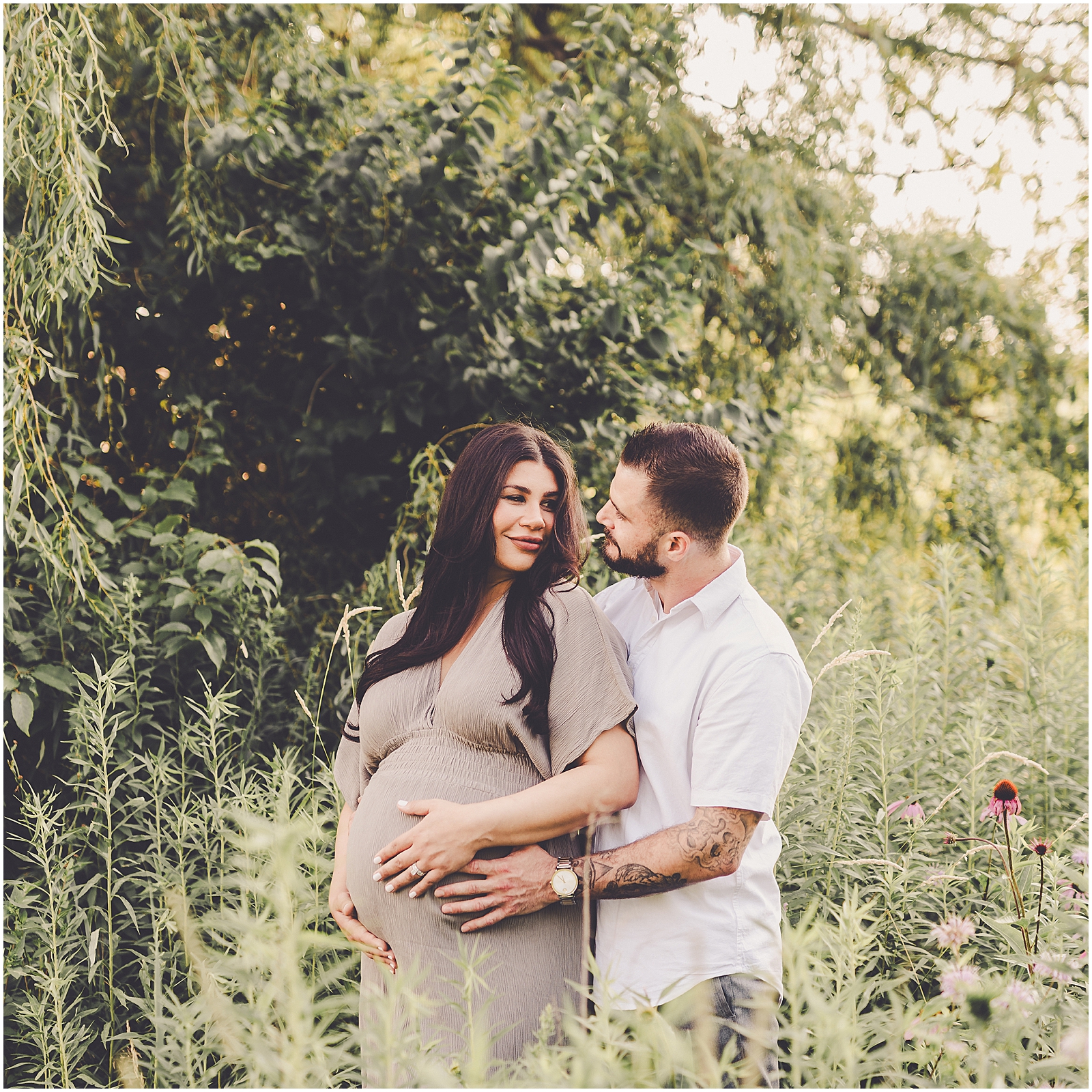 Summer sunset maternity photos in Bourbonnais at Perry Farm with Kankakee family photographer Kara Evans Photographer.