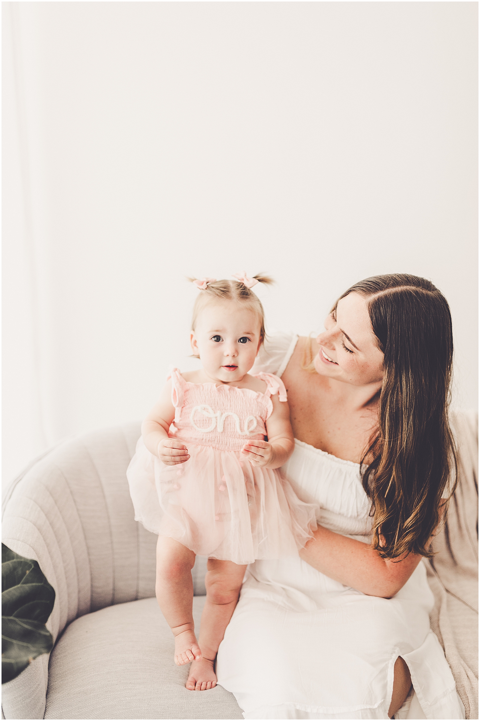 One-year milestone photographer in Kankakee with Kankakee County family photographer Kara Evans Photographer.