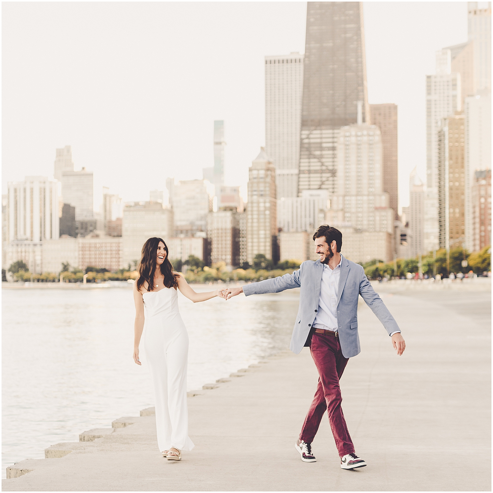 Lincoln Park & North Avenue Beach engagement photos in Chicago with Chicagoland wedding photographer Kara Evans Photographer.