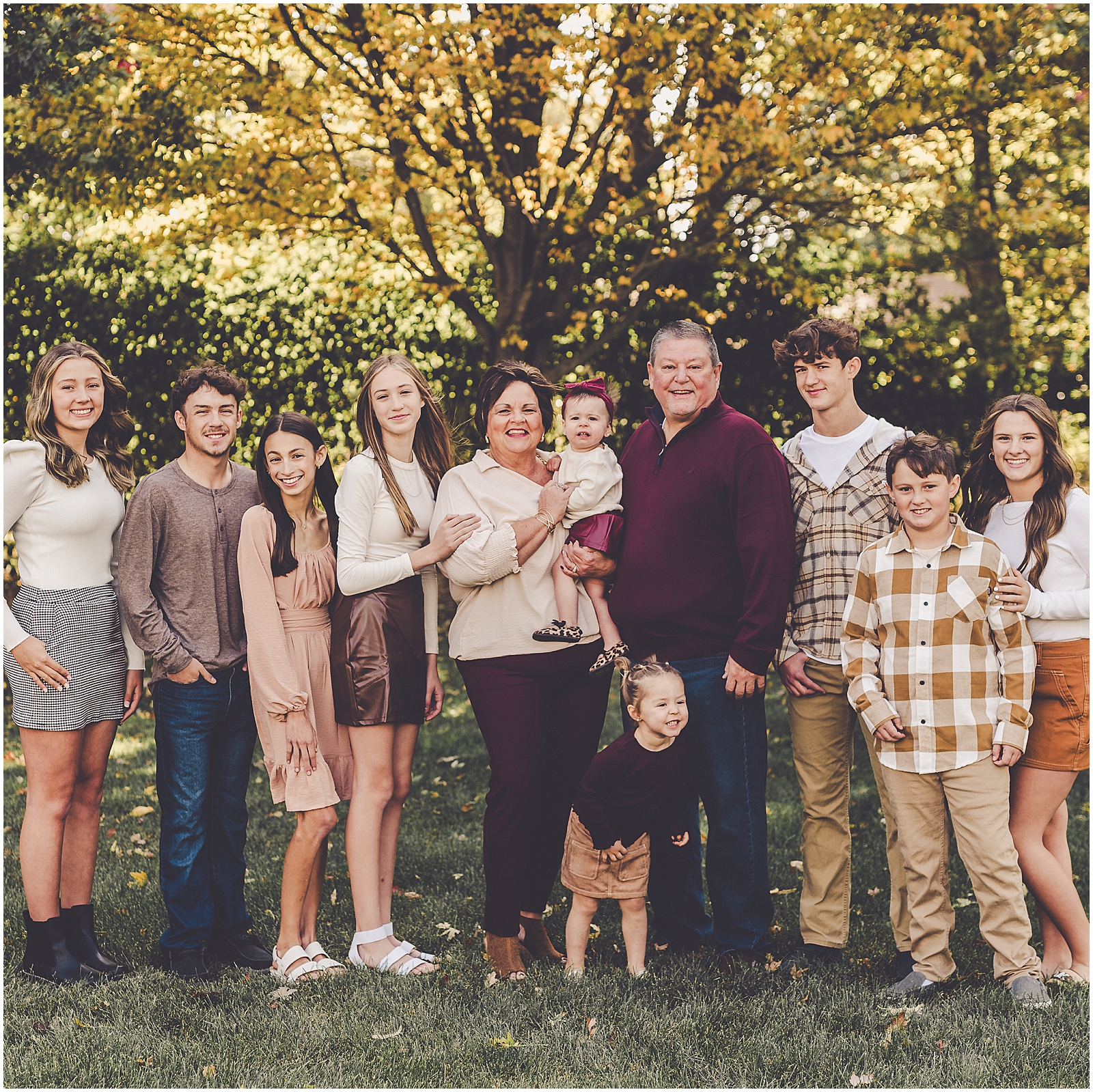 Fall family session for the Koch family with Kankakee & Iroquois County family photographer Kara Evans Photographer.