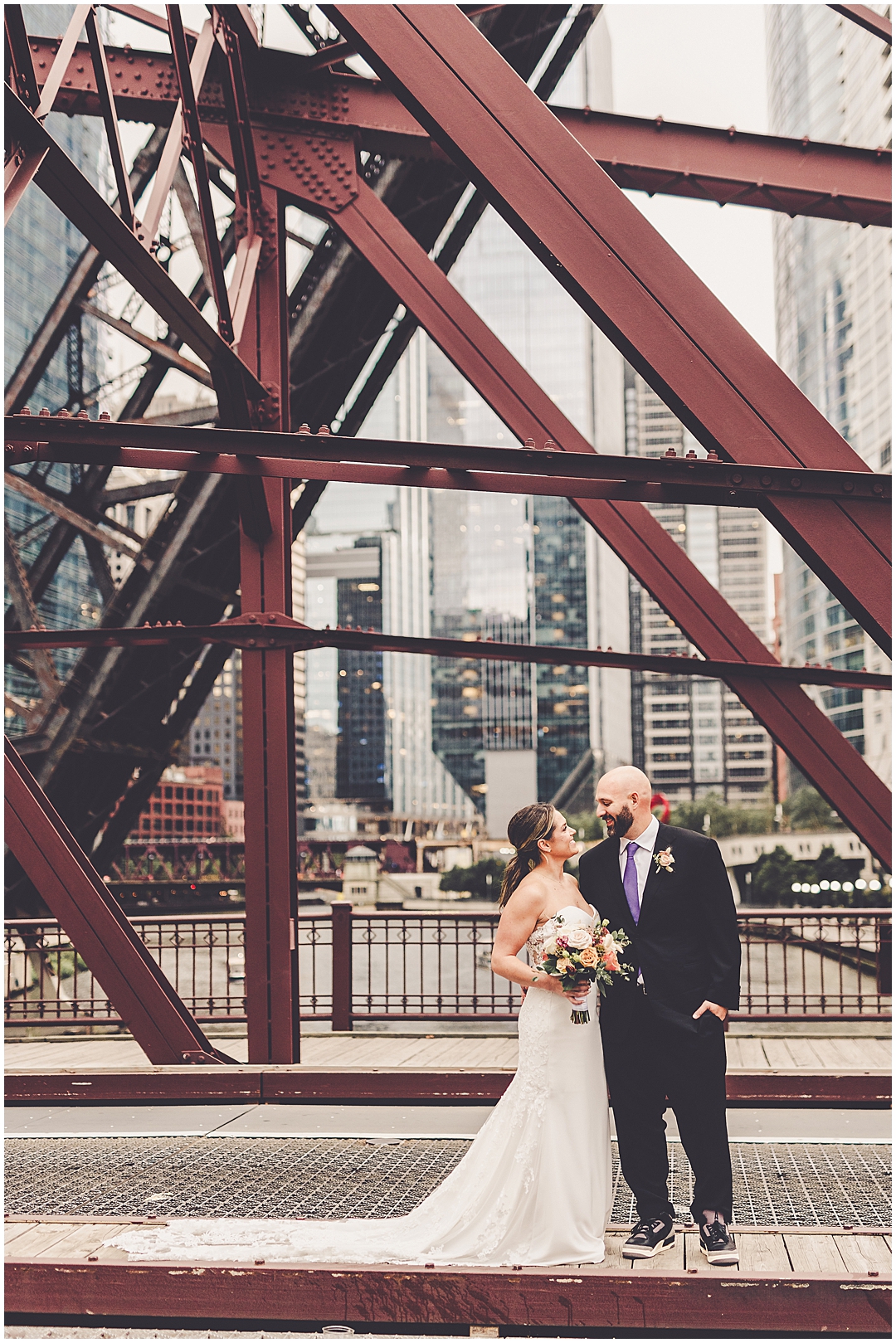 Gibson's Italia rooftop wedding in Chicago, Illinois with Chicagoland wedding photographer Kara Evans Photographer.