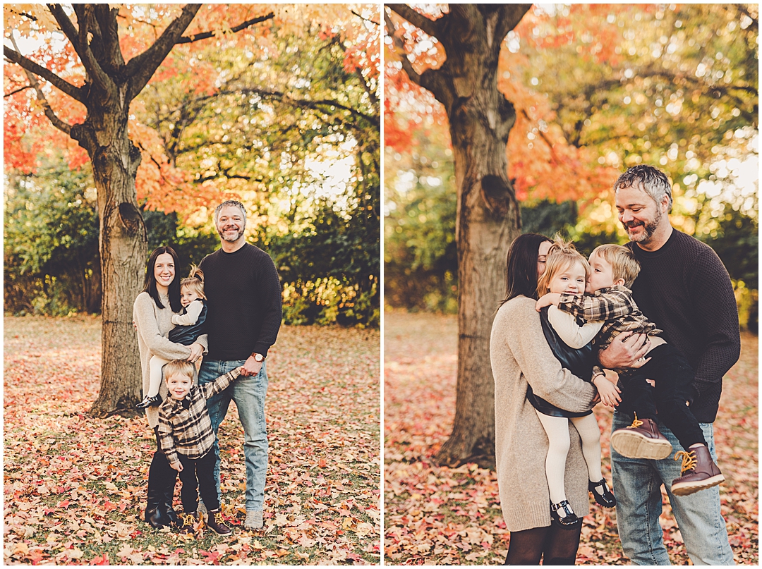 Fall mini sessions at Perry Farm in Bourbonnais with Iroquois & Kankakee County family photographer Kara Evans Photographer.