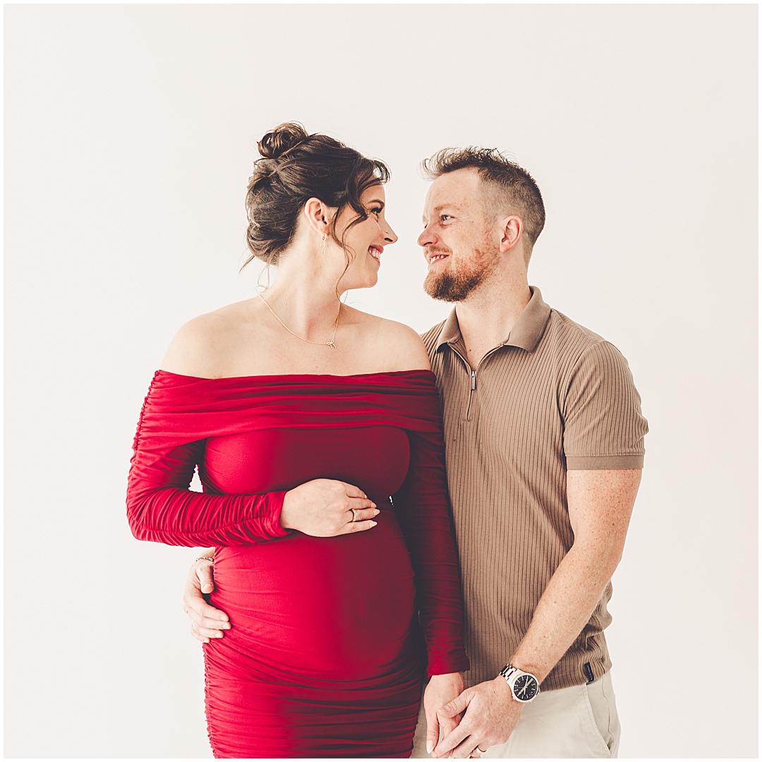 Kankakee studio maternity session at Studio 388 in downtown Kankakee with Kankakee family photographer Kara Evans Photographer.