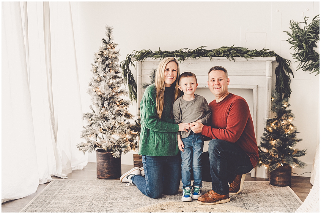 Christmas family photos at Studio 388 in Kankakee, Illinois with Kankakee family photographer Kara Evans Photographer.