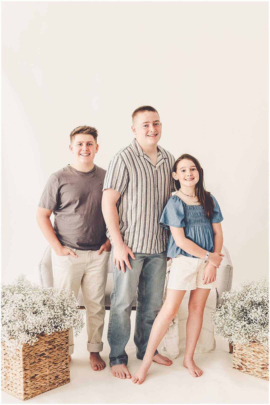 Spring mini sessions at the natural light Kankakee photography studio – Studio 388 owned by Kara Evans Photographer in Kankakee, Illinois.
