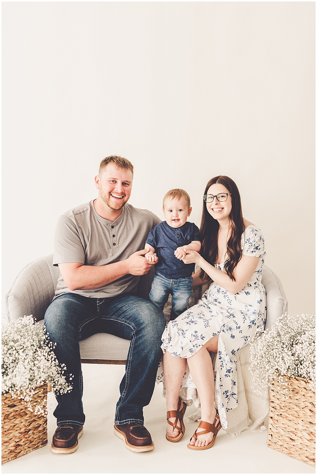 Spring mini sessions at the natural light Kankakee photography studio – Studio 388 owned by Kara Evans Photographer in Kankakee, Illinois.