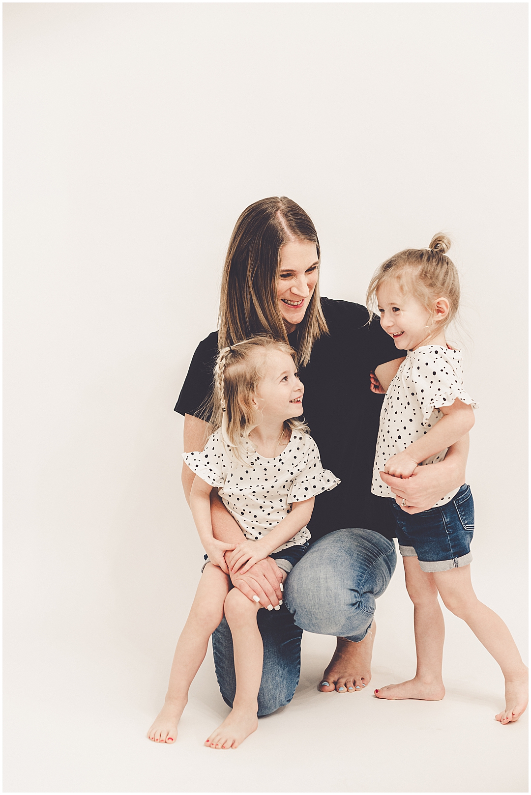 Mommy & me photoshoot inspiration from a Mother's Day photoshoot at JP STYLE CO. in Kentland, Indiana with Kara Evans Photographer.