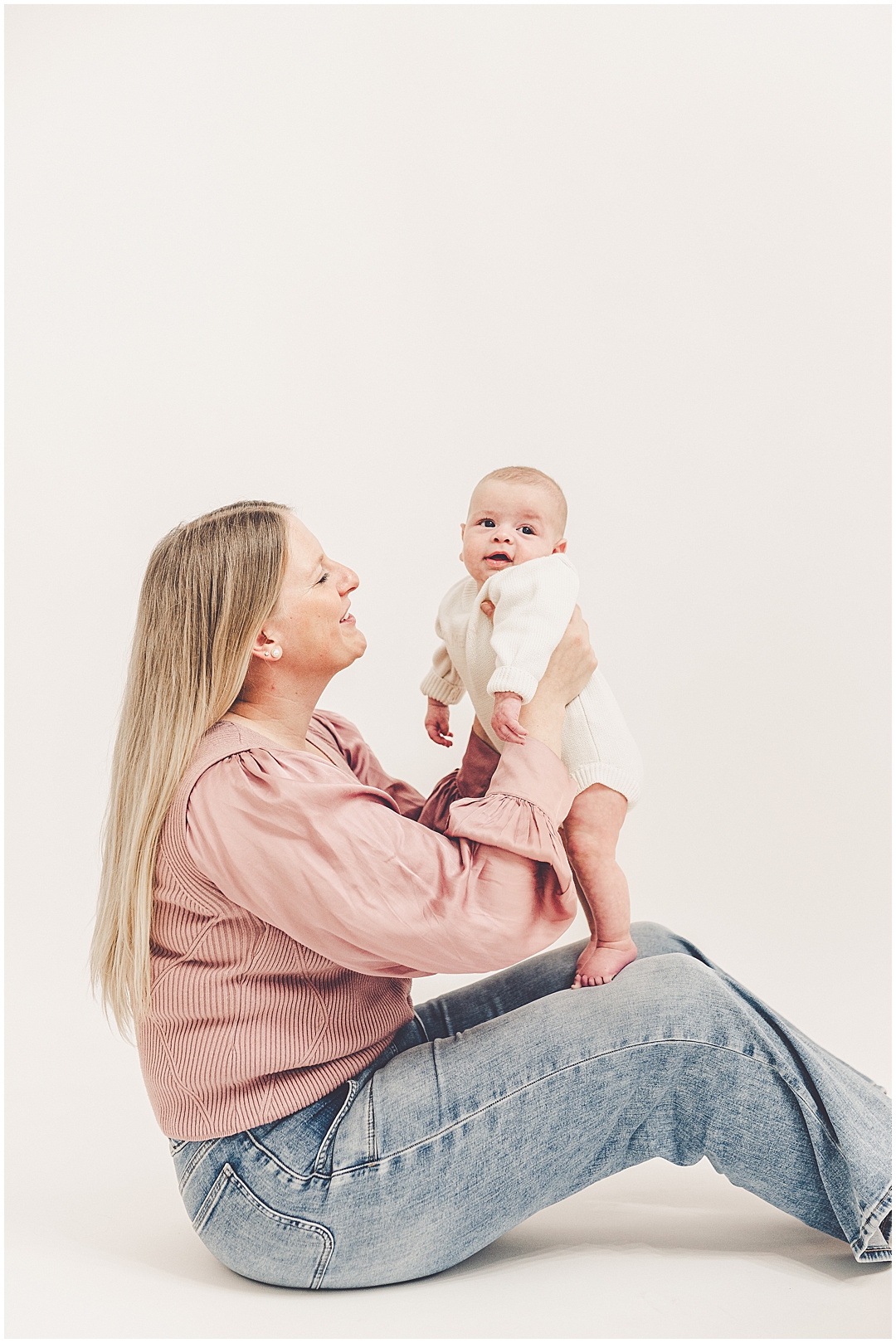 Mommy & me photoshoot inspiration from a Mother's Day photoshoot at JP STYLE CO. in Kentland, Indiana with Kara Evans Photographer.