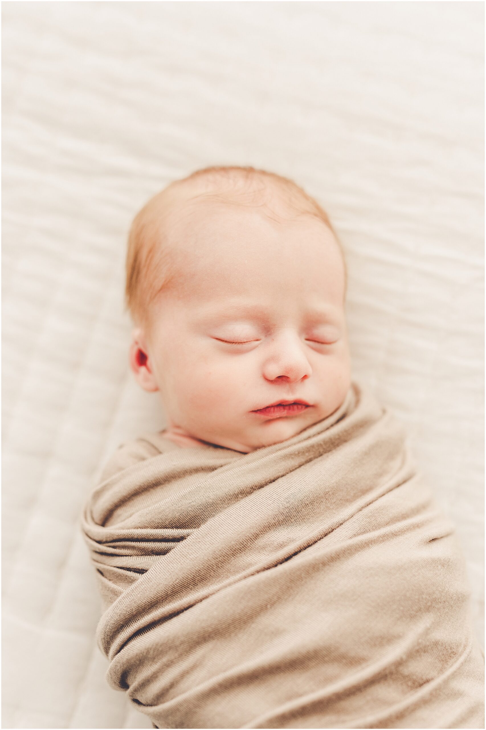 Kankakee studio newborn photographer – Kara Evans is a family and newborn photographed based in Kankakee, Illinois.