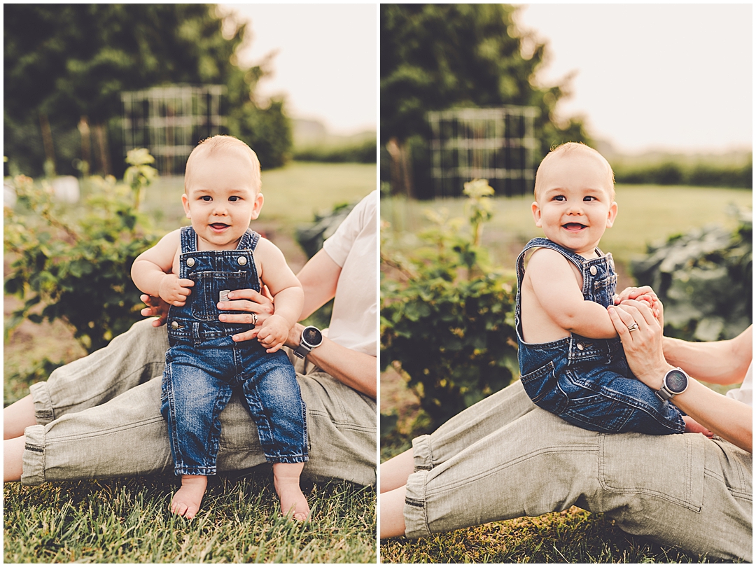Iroquois County Family Photographer – Kara Evans is a family photographer based in Kankakee serving Iroquois County and Kankakee County.