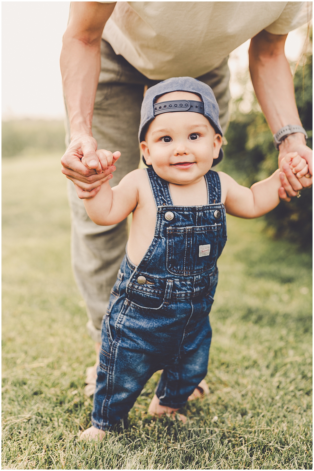 Iroquois County Family Photographer – Kara Evans is a family photographer based in Kankakee serving Iroquois County and Kankakee County.