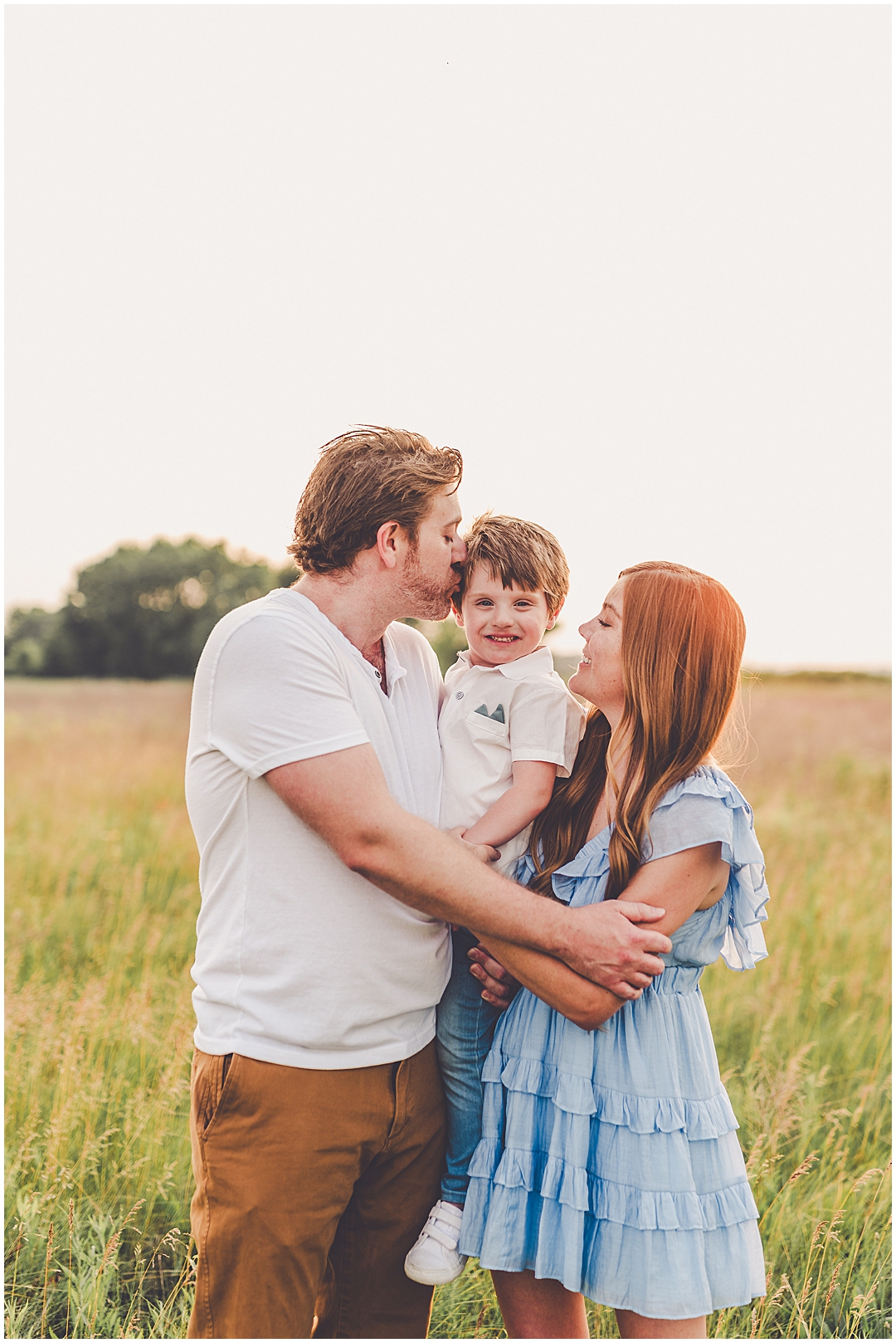 Willowhaven Park family photographer with the Ventura family – Kara Evans is a family photographer serving Kankakee and Iroquois County.