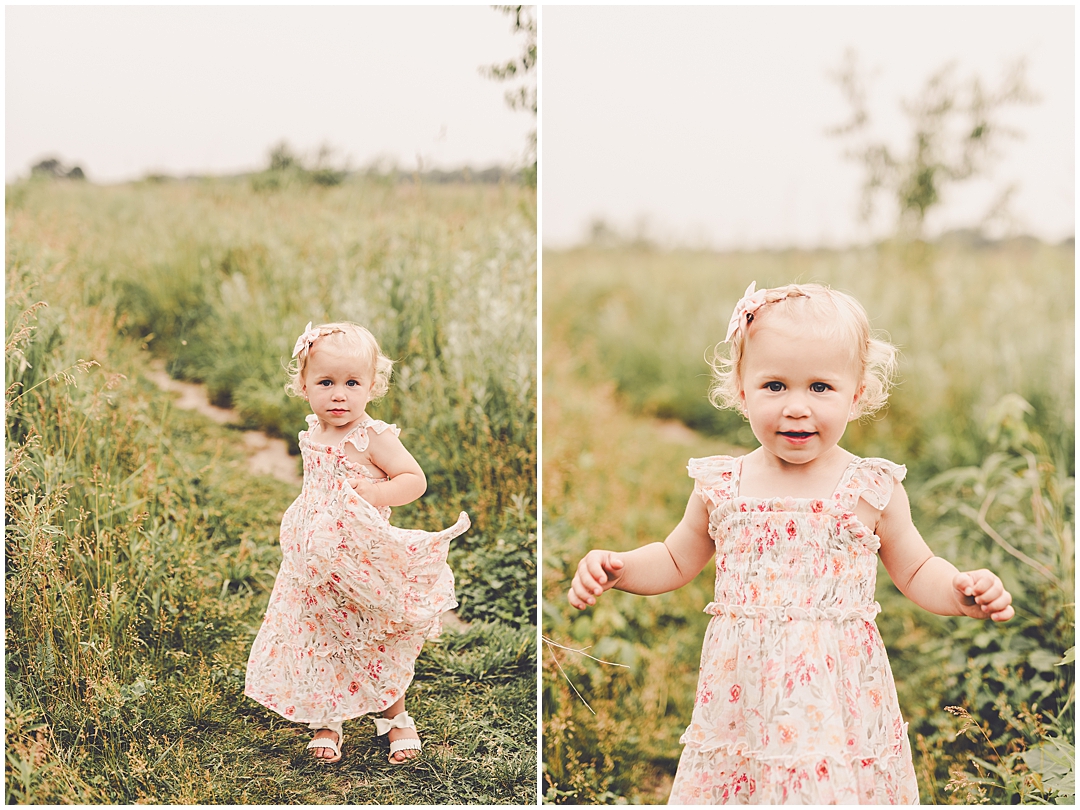 Perry Farm family photographer in Bourbonnais – Kara Evans Photographer is a family photographer based in Kankakee, Illinois.