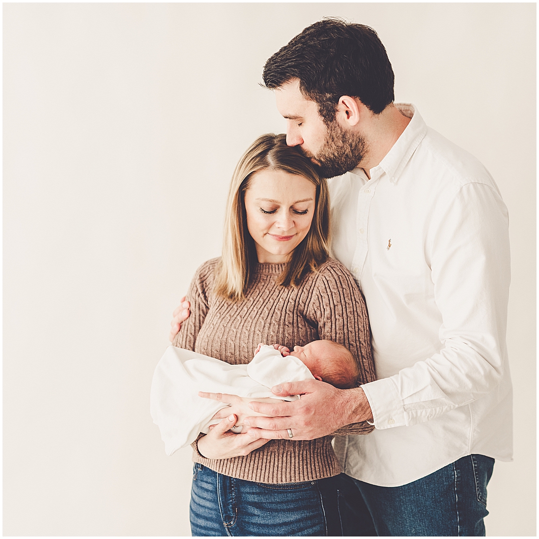 Natural light newborn studio session in Kankakee, Illinois – Kara Evans is a family and newborn photographer based in Kankakee.