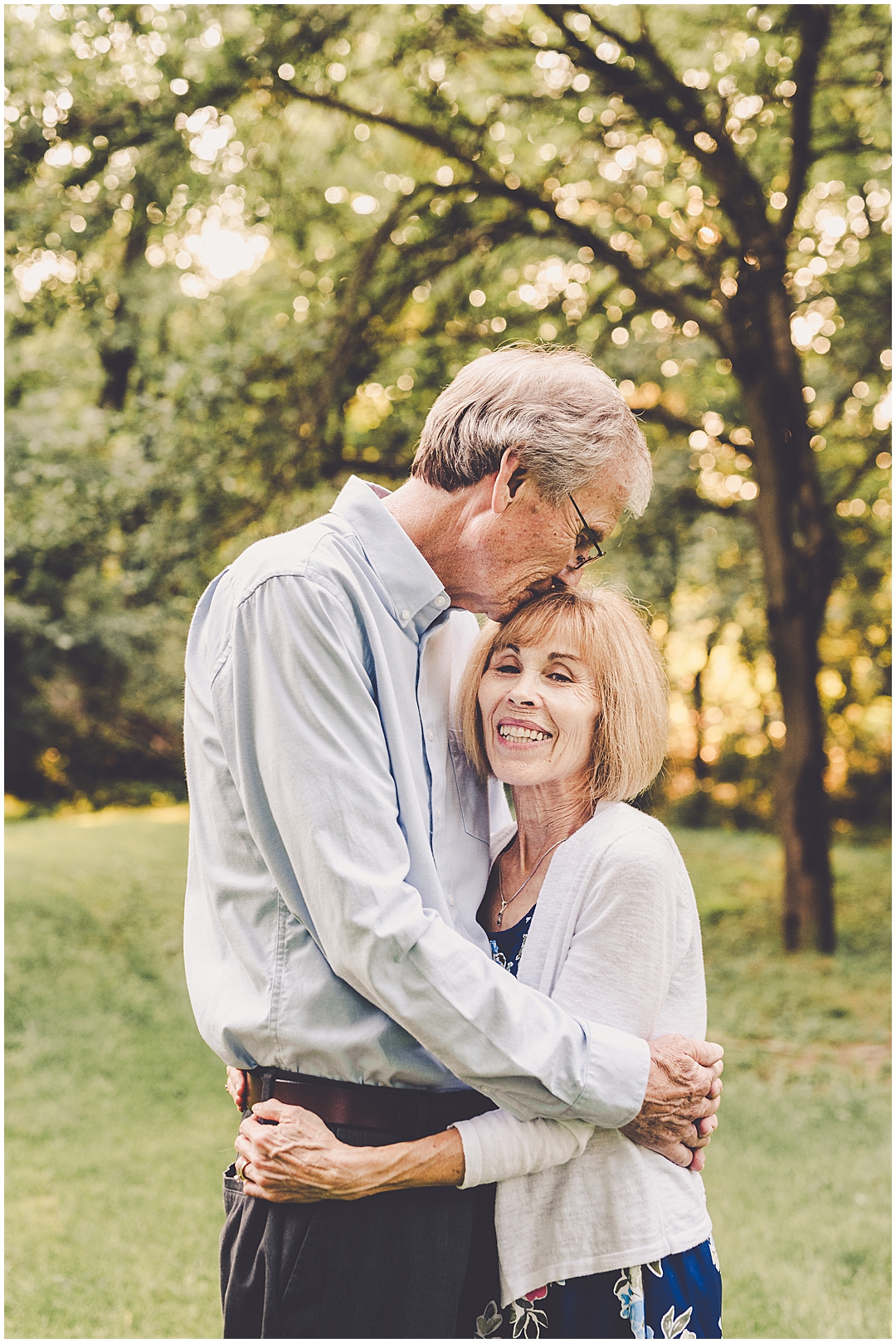 Iroquois County family photographer in Milford, Illinois with Kankakee & Iroquois County family photographer Kara Evans Photographer.