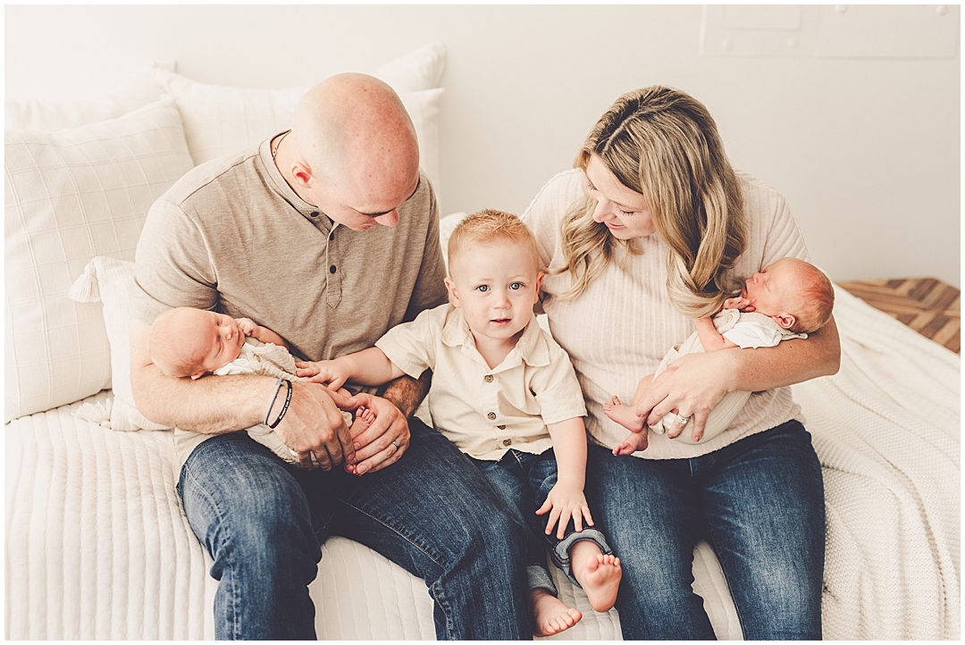 Twin newborn photographer in Kankakee with Kankakee & Iroquois County family photographer Kara Evans Photographer.