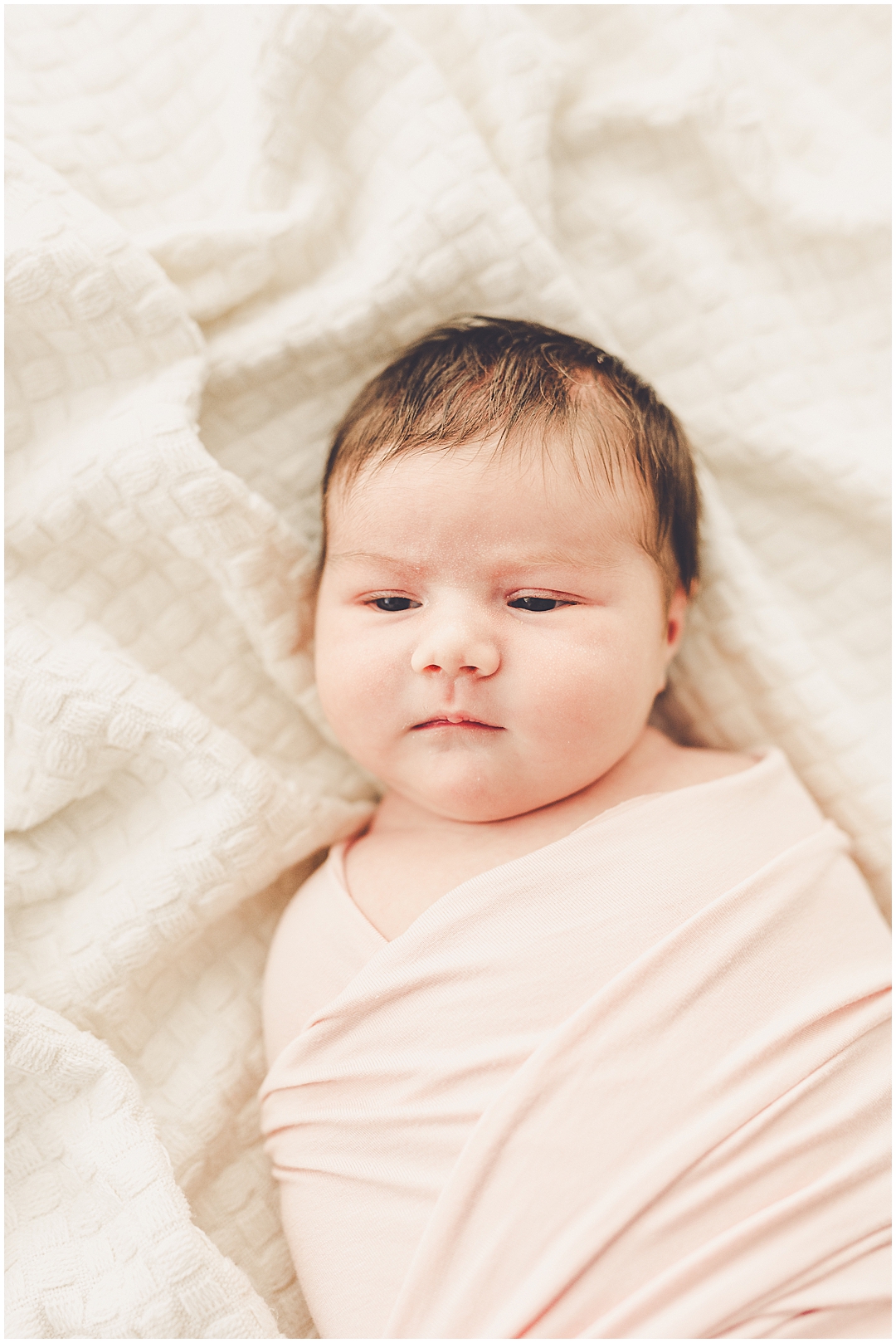 Kankakee newborn photographer – Kara Evans Photographer is an Iroquois County and Kankakee County family and newborn photographer.