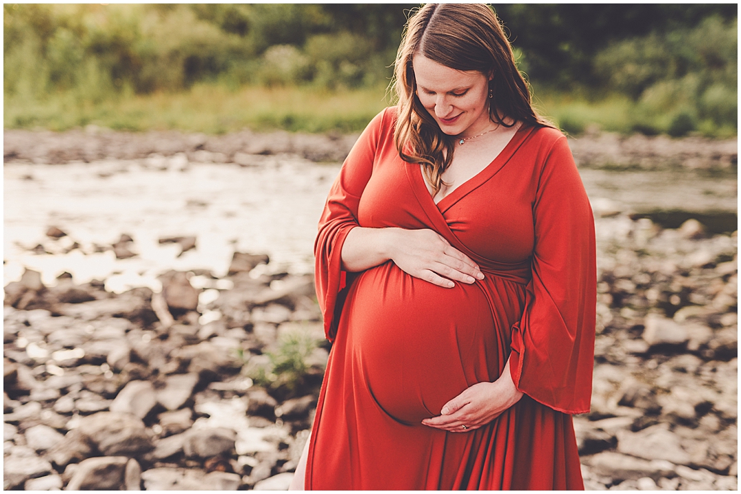 Kankakee River State Park family & maternity photos – Kara Evans Photographer is a family photographer based in Kankakee, Illinois.