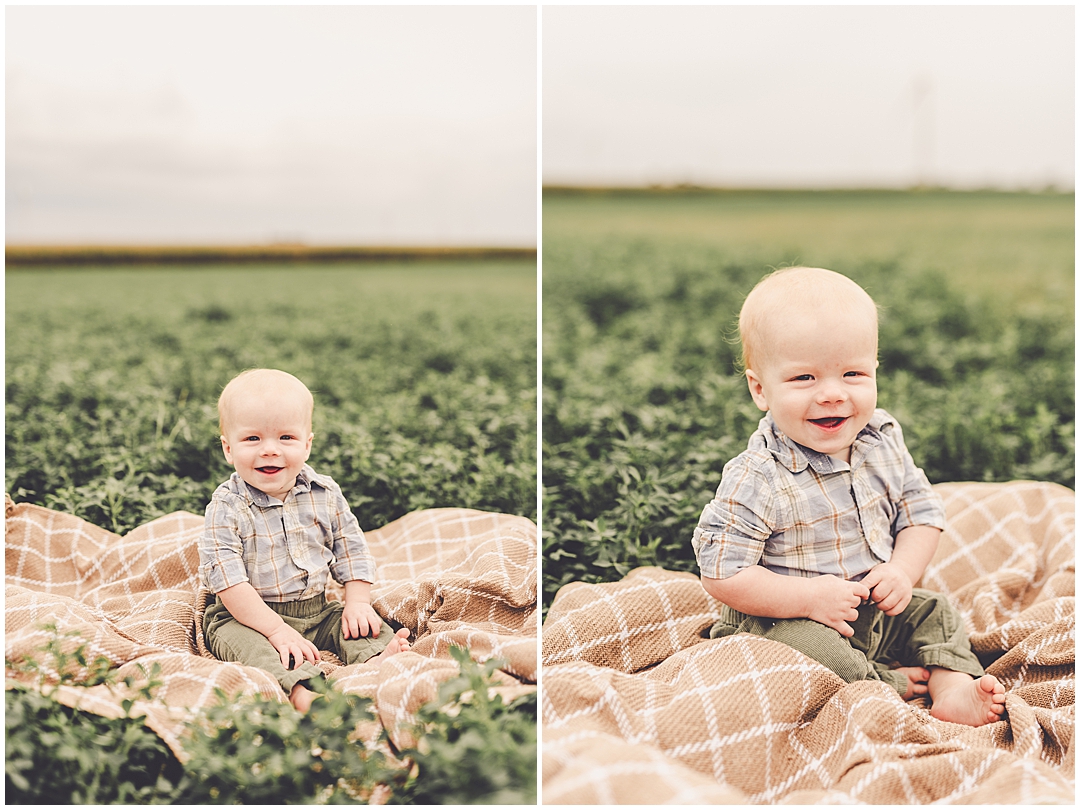 Central Illinois family photographer and farm family photos with Kankakee & Iroquois County family photographer Kara Evans Photographer.