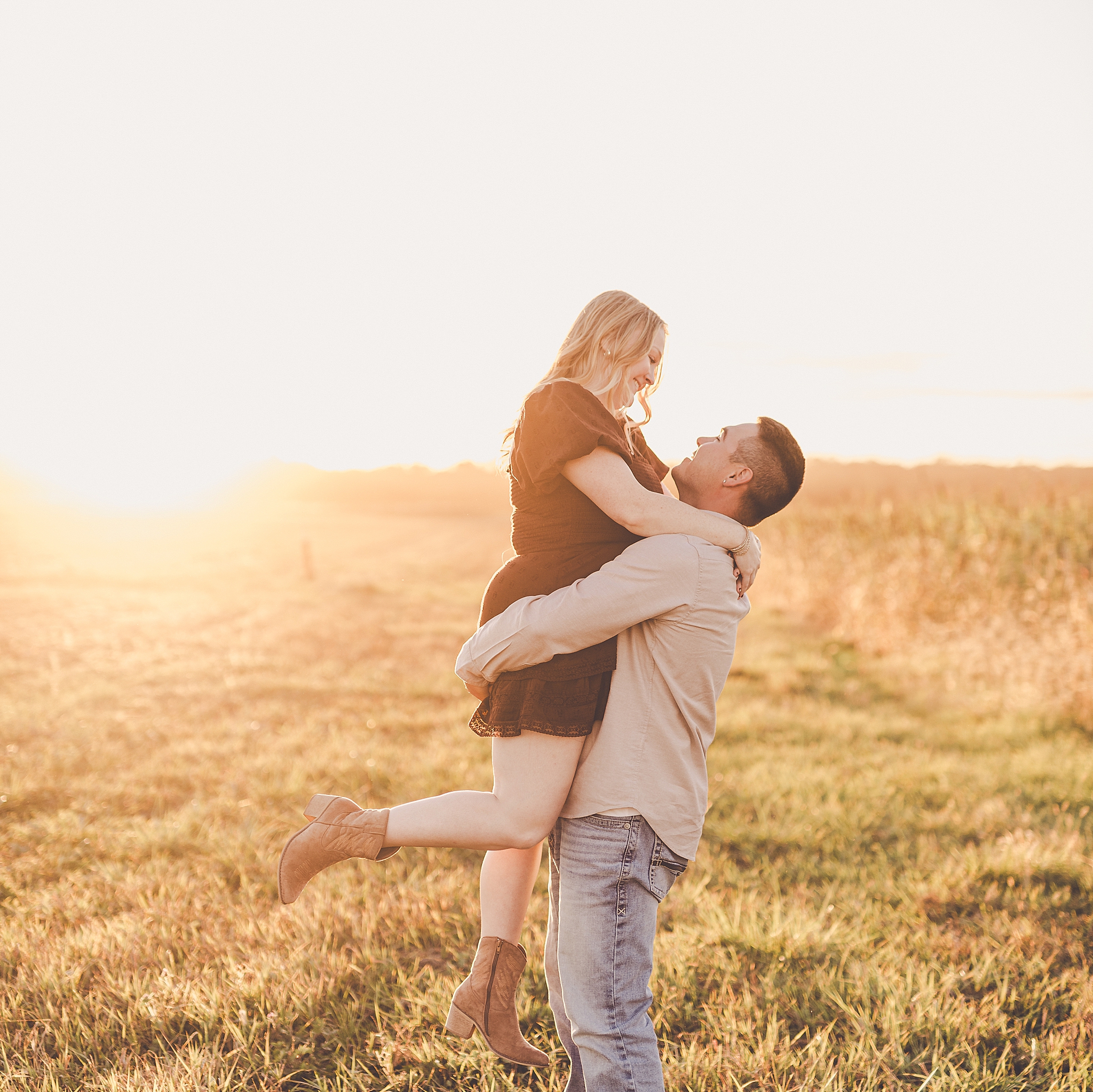 Taylor & Kody's fall Central Illinois engagement photos in Watseka, Illinois with Central Illinois photographer Kara Evans Photographer.