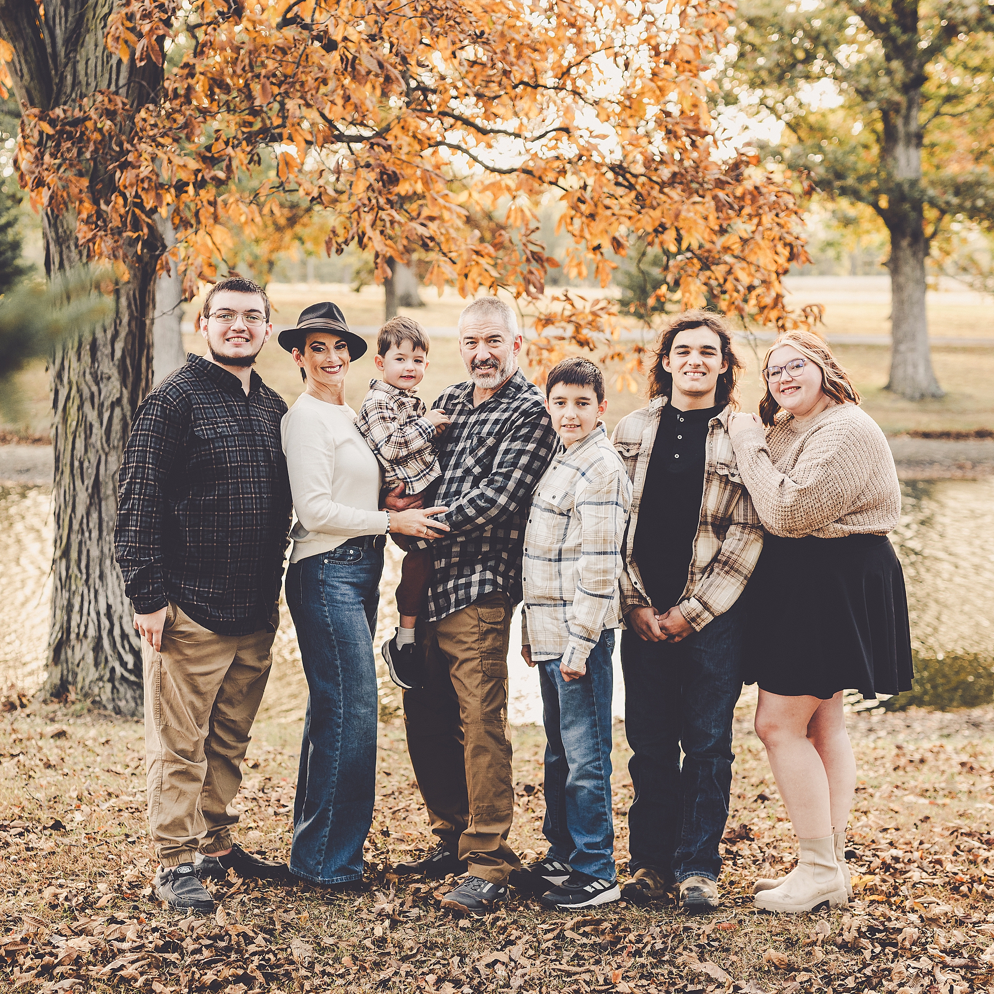 Watseka family photographer fall photos with Kara Evans Photographer – a family photographer serving Kankakee and Iroquois County.