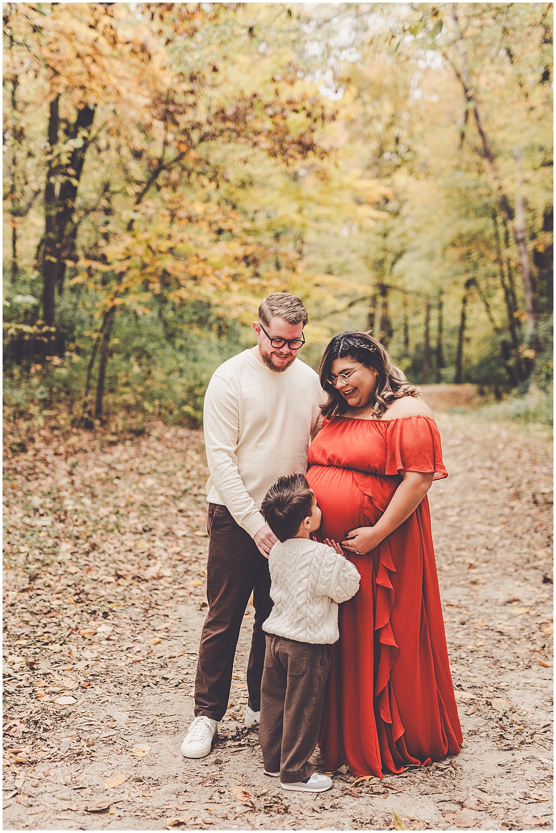 Fall maternity photos in Bourbonnais with Iroquois and Kankakee County family photographer Kara Evans Photographer