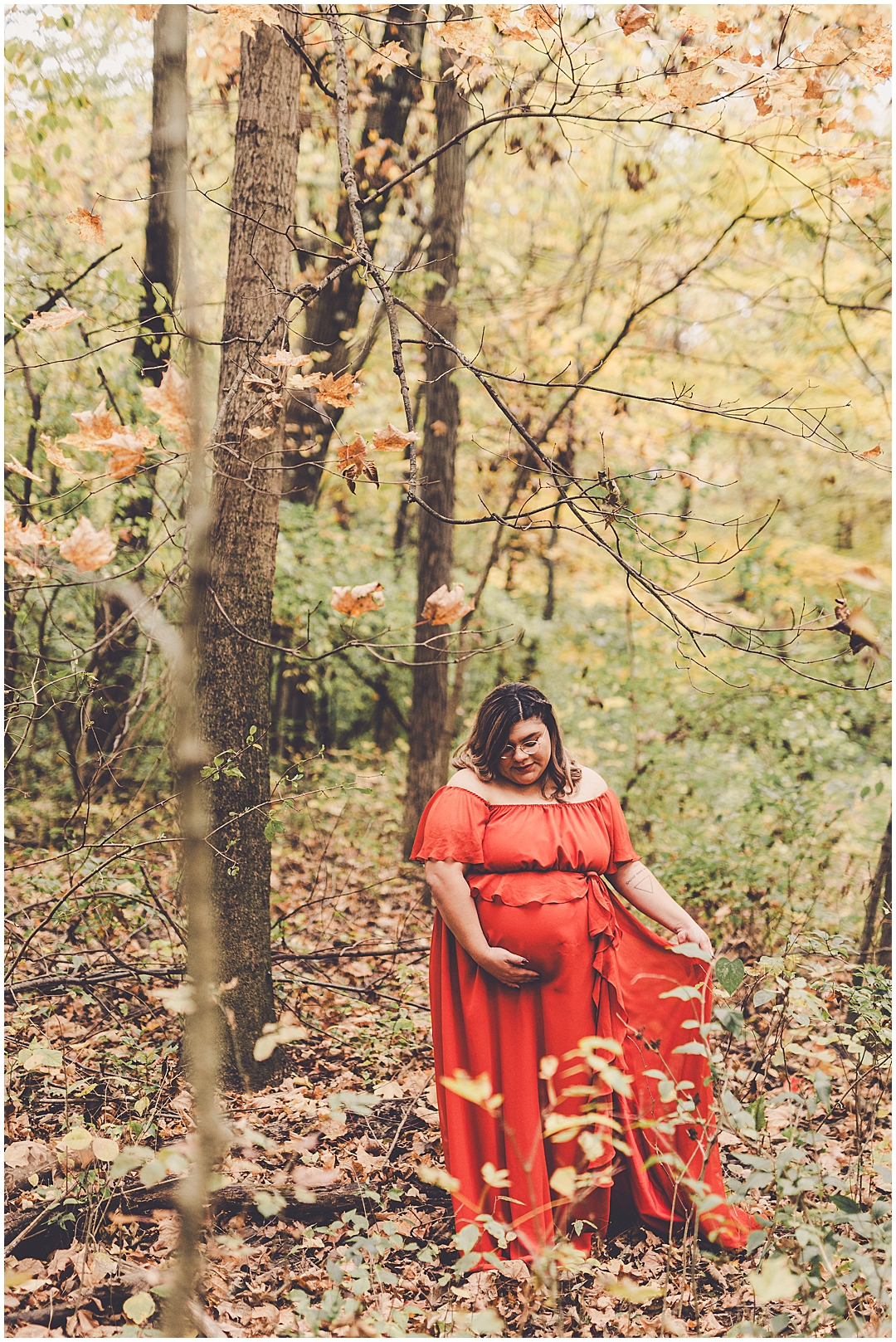 Fall maternity photos in Bourbonnais with Iroquois and Kankakee County family photographer Kara Evans Photographer