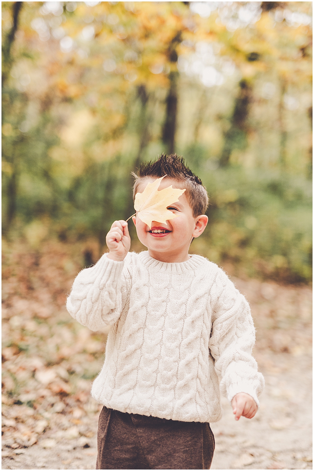 Fall maternity photos in Bourbonnais with Iroquois and Kankakee County family photographer Kara Evans Photographer