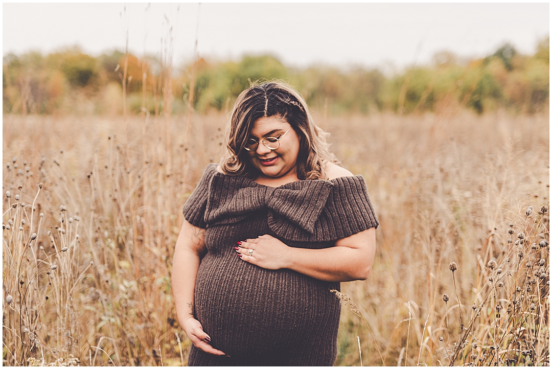 Fall maternity photos in Bourbonnais with Iroquois and Kankakee County family photographer Kara Evans Photographer