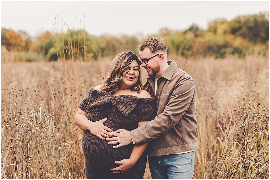 Fall maternity photos in Bourbonnais with Iroquois and Kankakee County family photographer Kara Evans Photographer