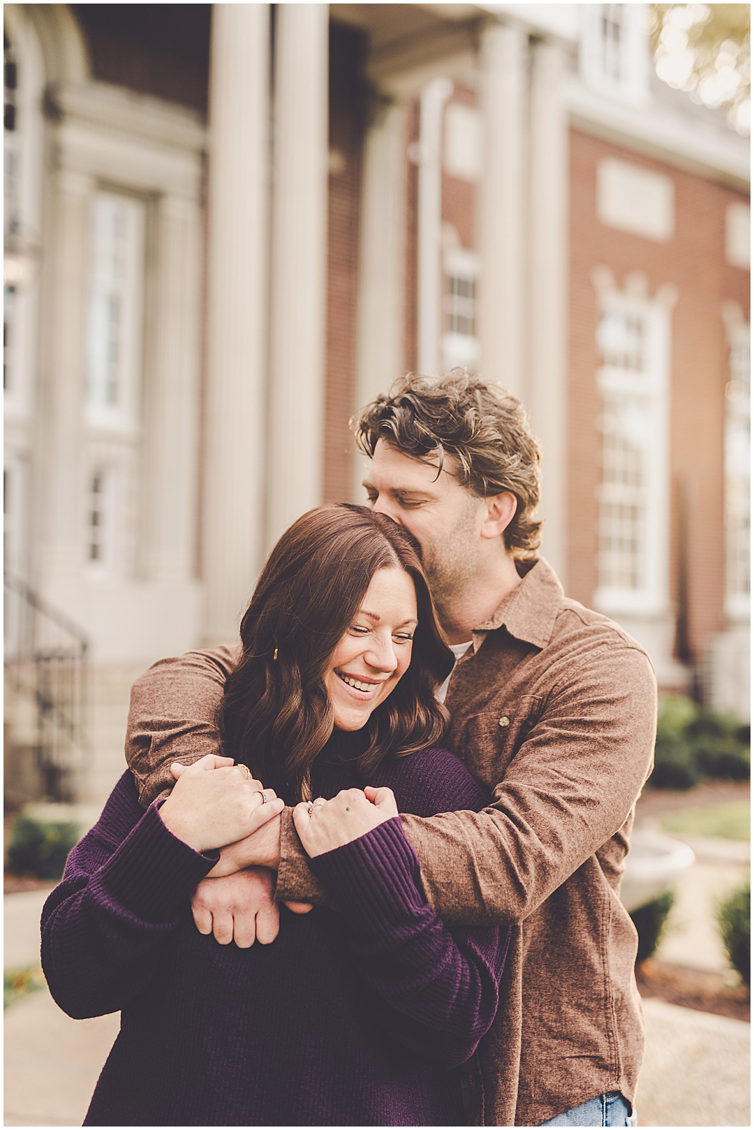 Central Illinois family photographer – Kara Evans Photographer is a family photographer In Central Illinois, Kankakee, and Iroquois County.