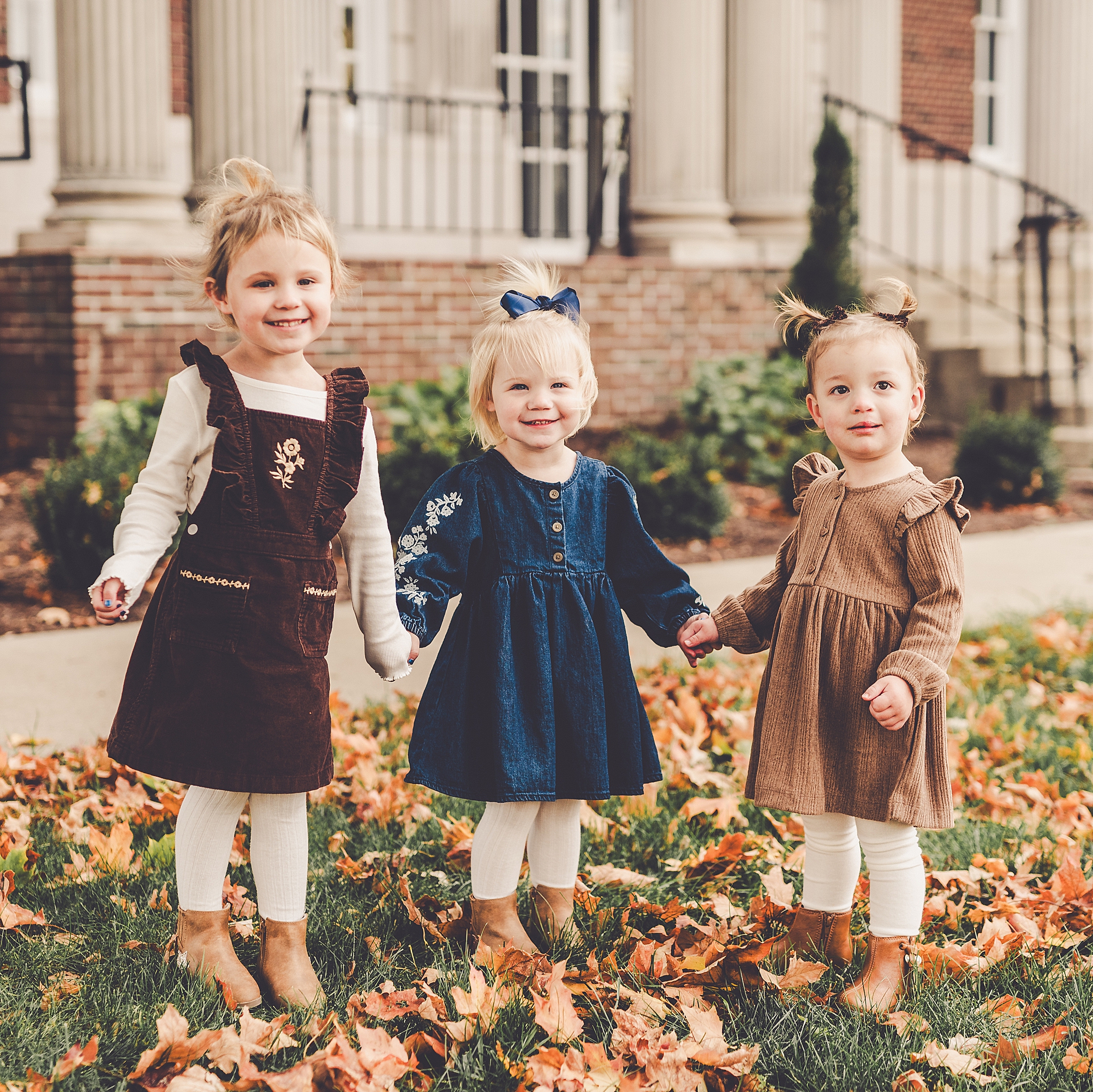 Central Illinois family photographer – Kara Evans Photographer is a family photographer In Central Illinois, Kankakee, and Iroquois County.