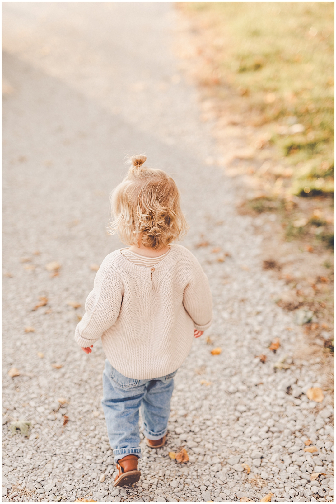 Iroquois County family photographer – Kara Evans is a family photographer serving Central Illinois along with Kankakee and Iroquois County.