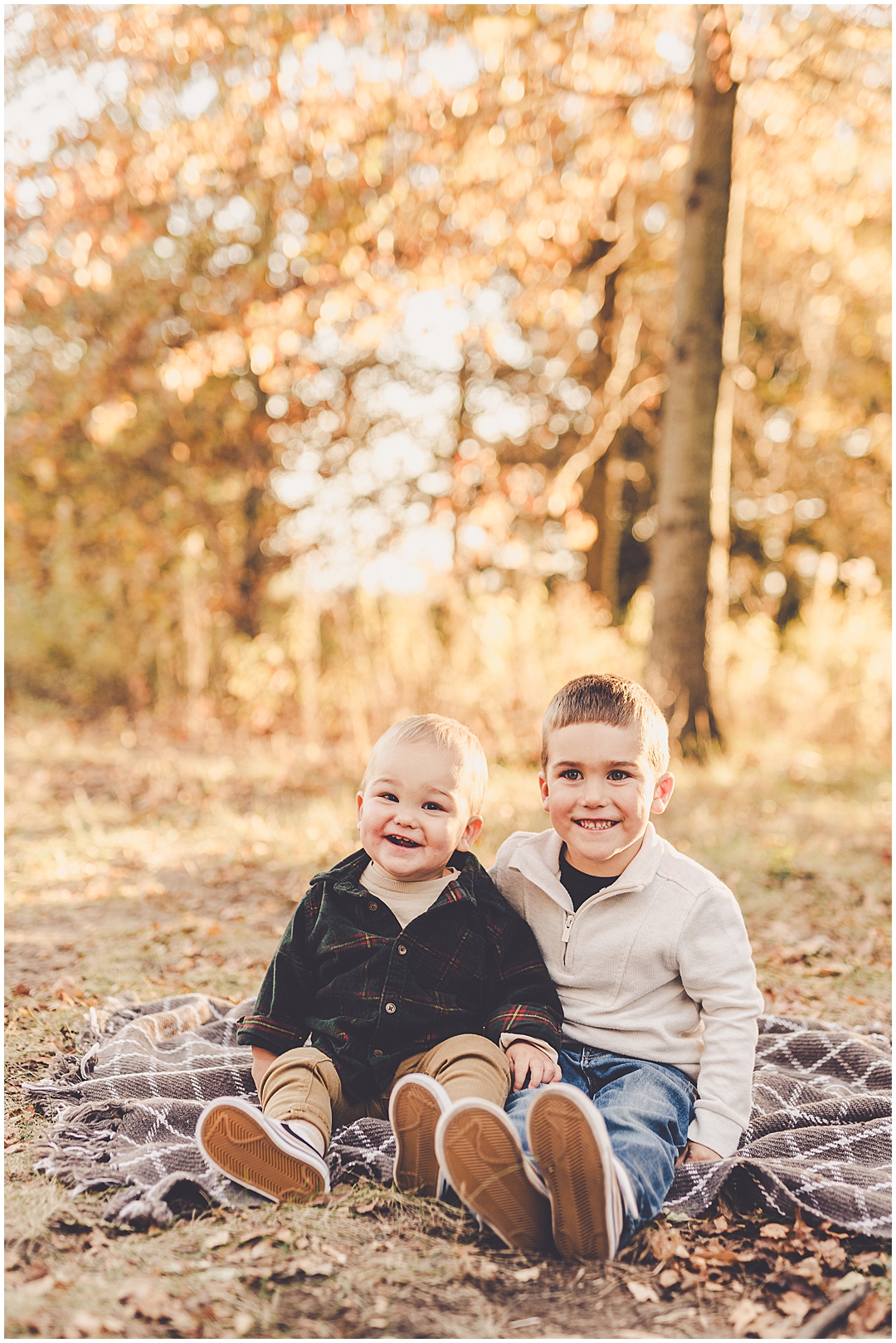 Inspiration for fall family photos in Iroquois County with Central Illinois family photographer Kara Evans Photographer.