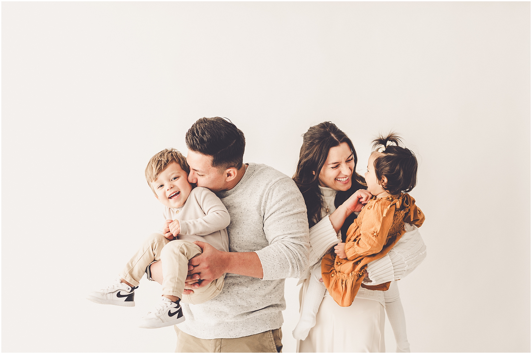 Kara Evans Photographer is a Kankakee-based studio family photographer at Studio 388 in downtown Kankakee, Illinois.