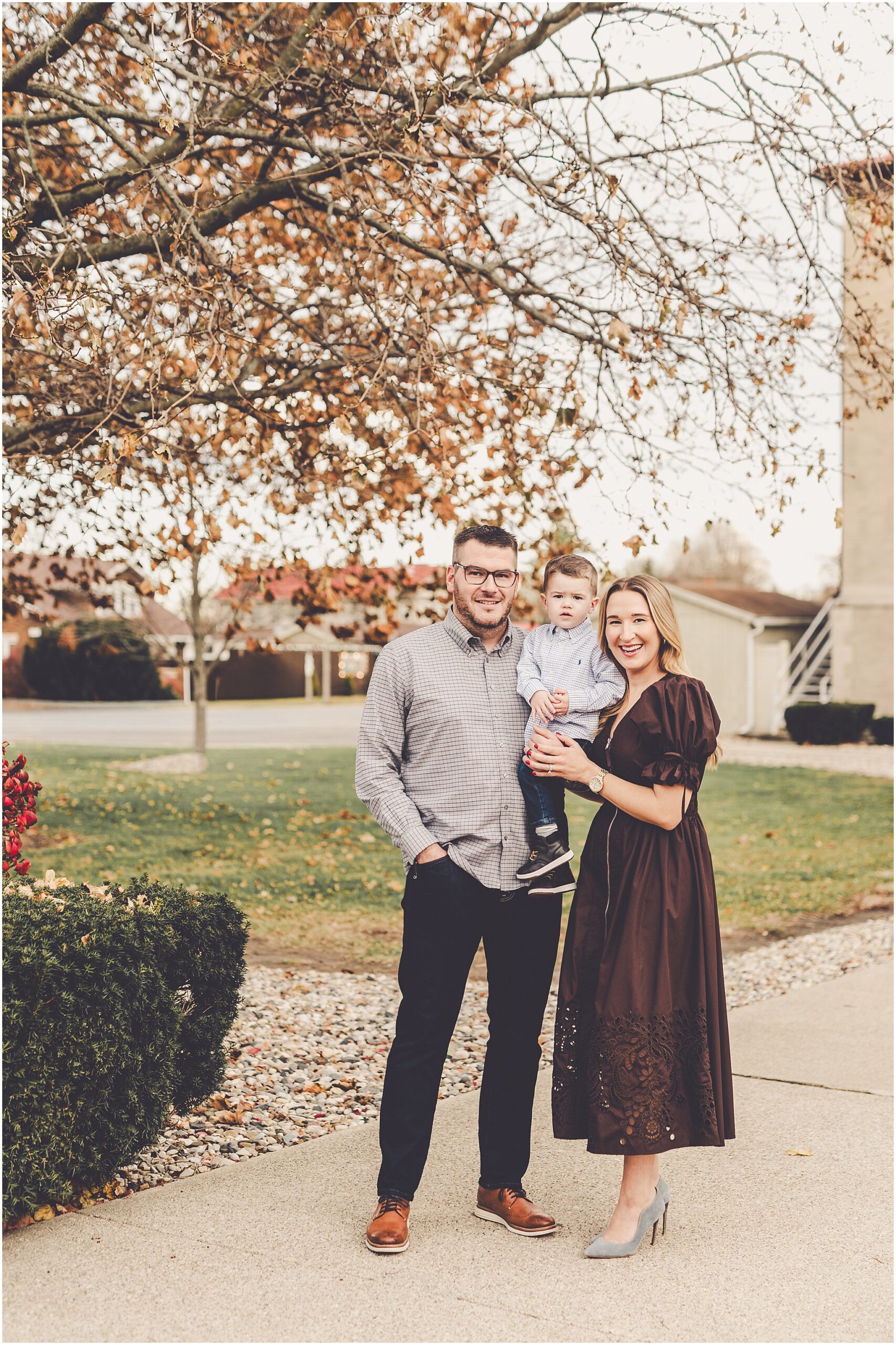 Fall family photos taken in Kentland, Indiana with Central Illinois family photographer Kara Evans Photographer. 