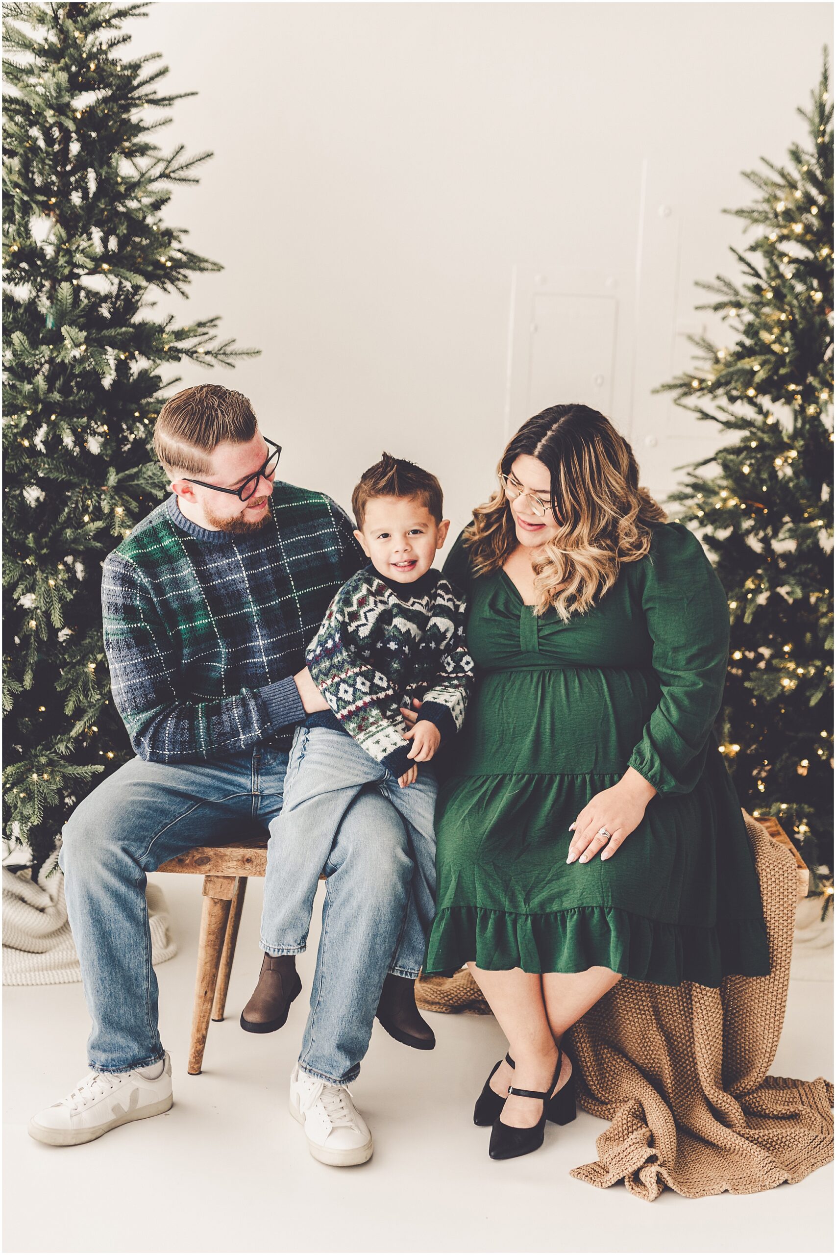 Studio holiday family photos and Christmas family photo ideas with Central Illinois family photographer Kara Evans Photographer.