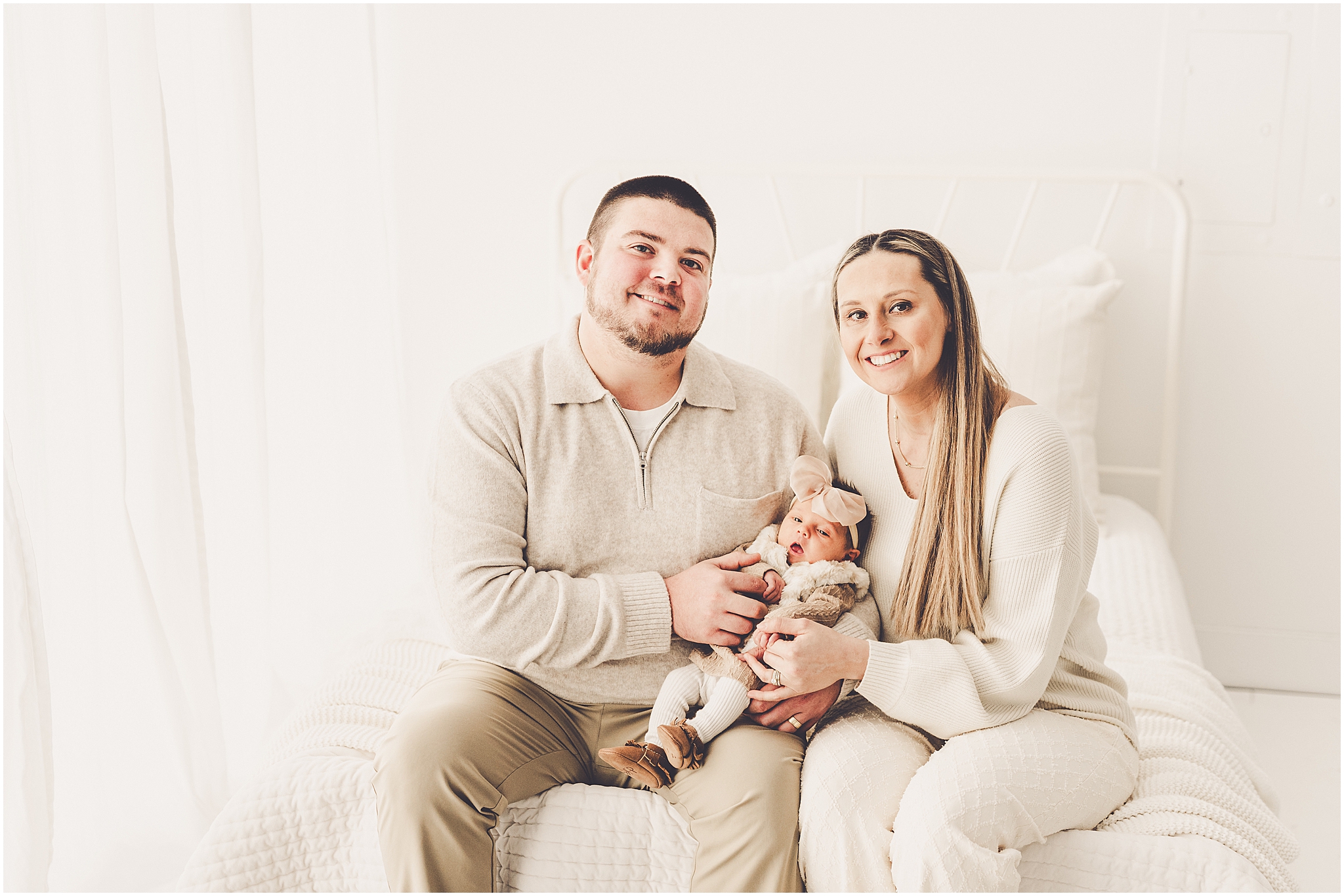 Kara Evans is a Kankakee Newborn Photographer. The studio is located in Kankakee and is the perfect location for photos with your newest little one!