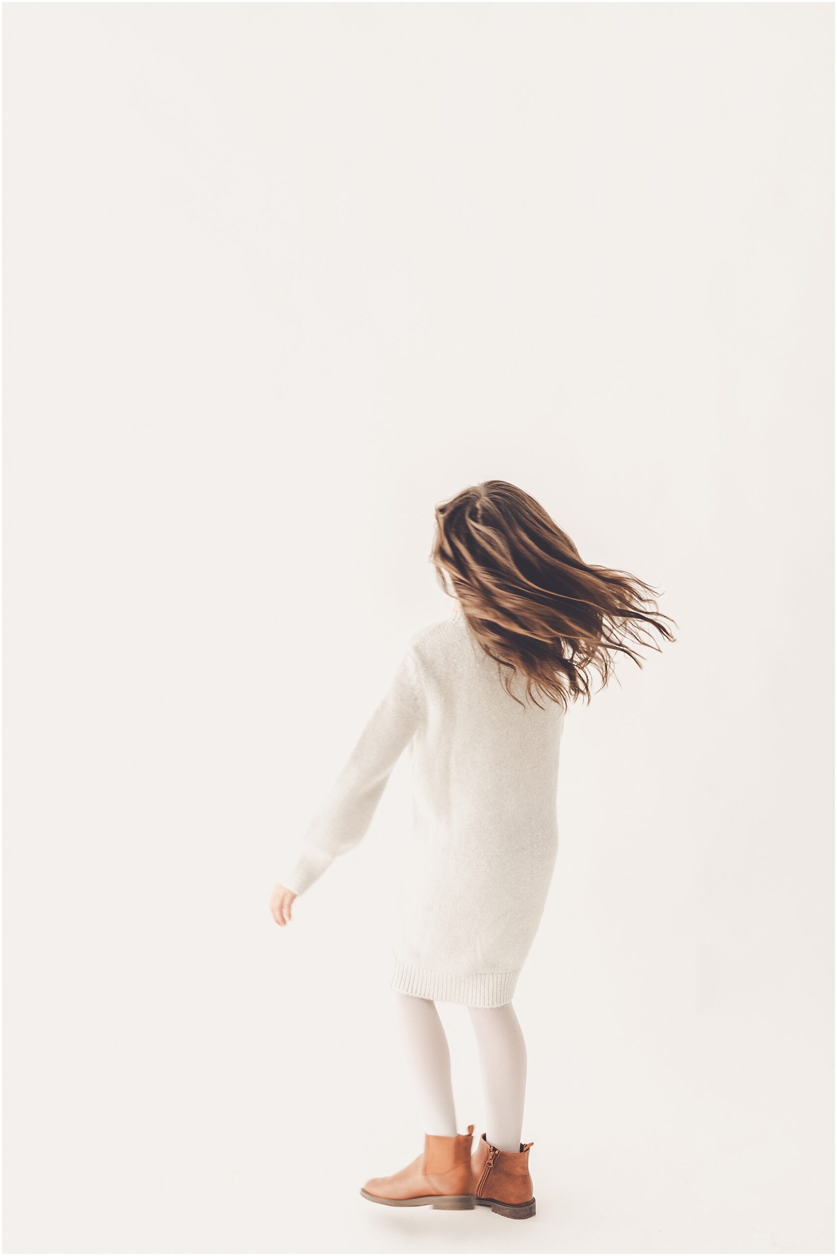 A one-year milestone session at Studio 388 in Kankakee, Illinois with Kankakee family photographer Kara Evans Photographer.