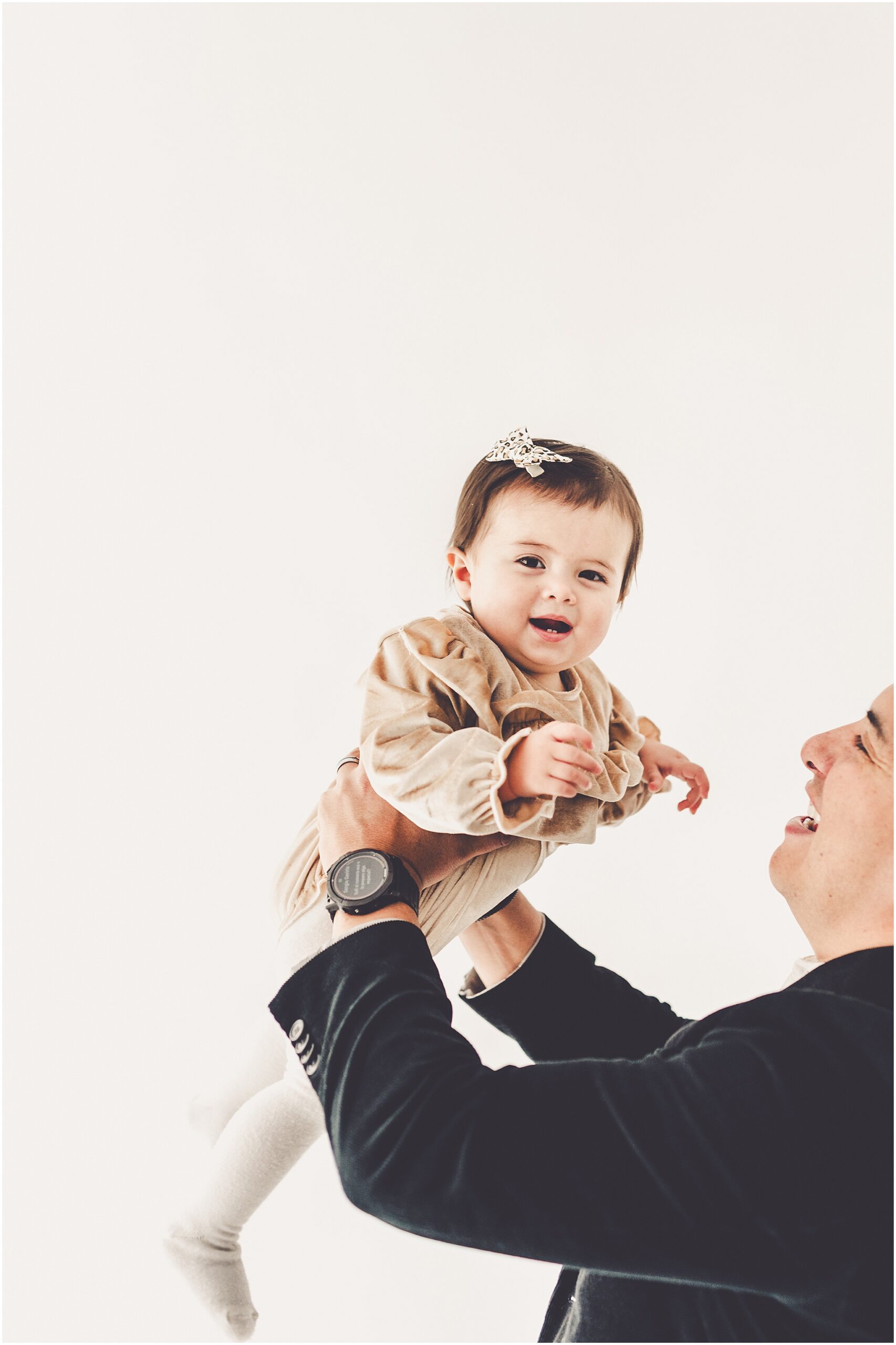 A one-year milestone session at Studio 388 in Kankakee, Illinois with Kankakee family photographer Kara Evans Photographer.